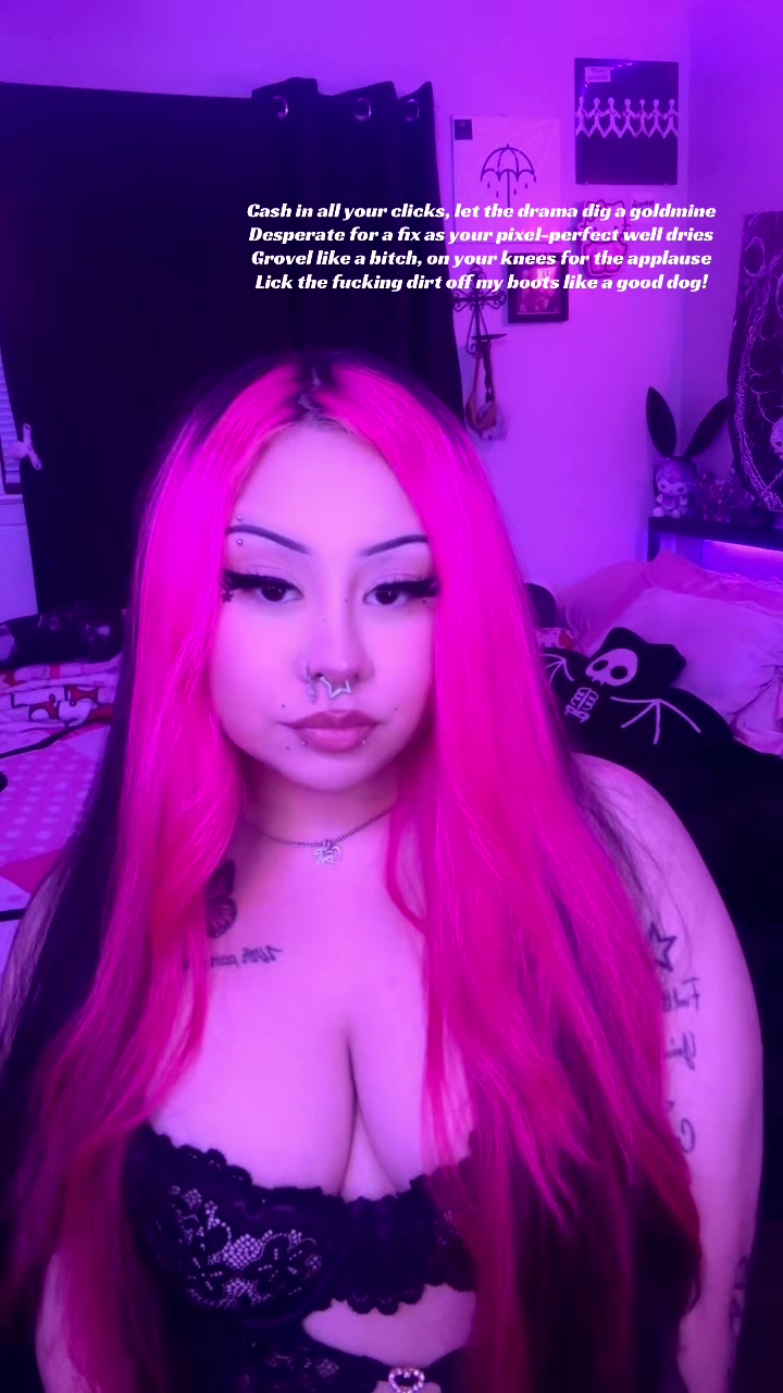 @Mia𖤐