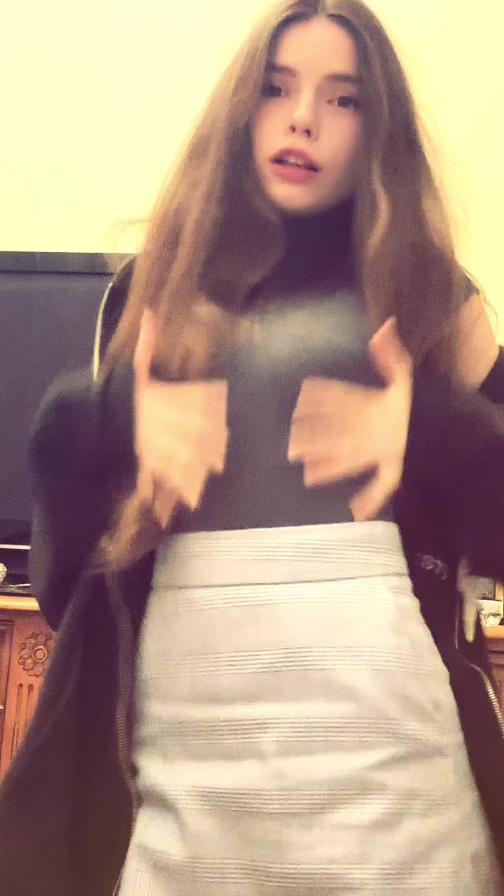 @qwoerly
