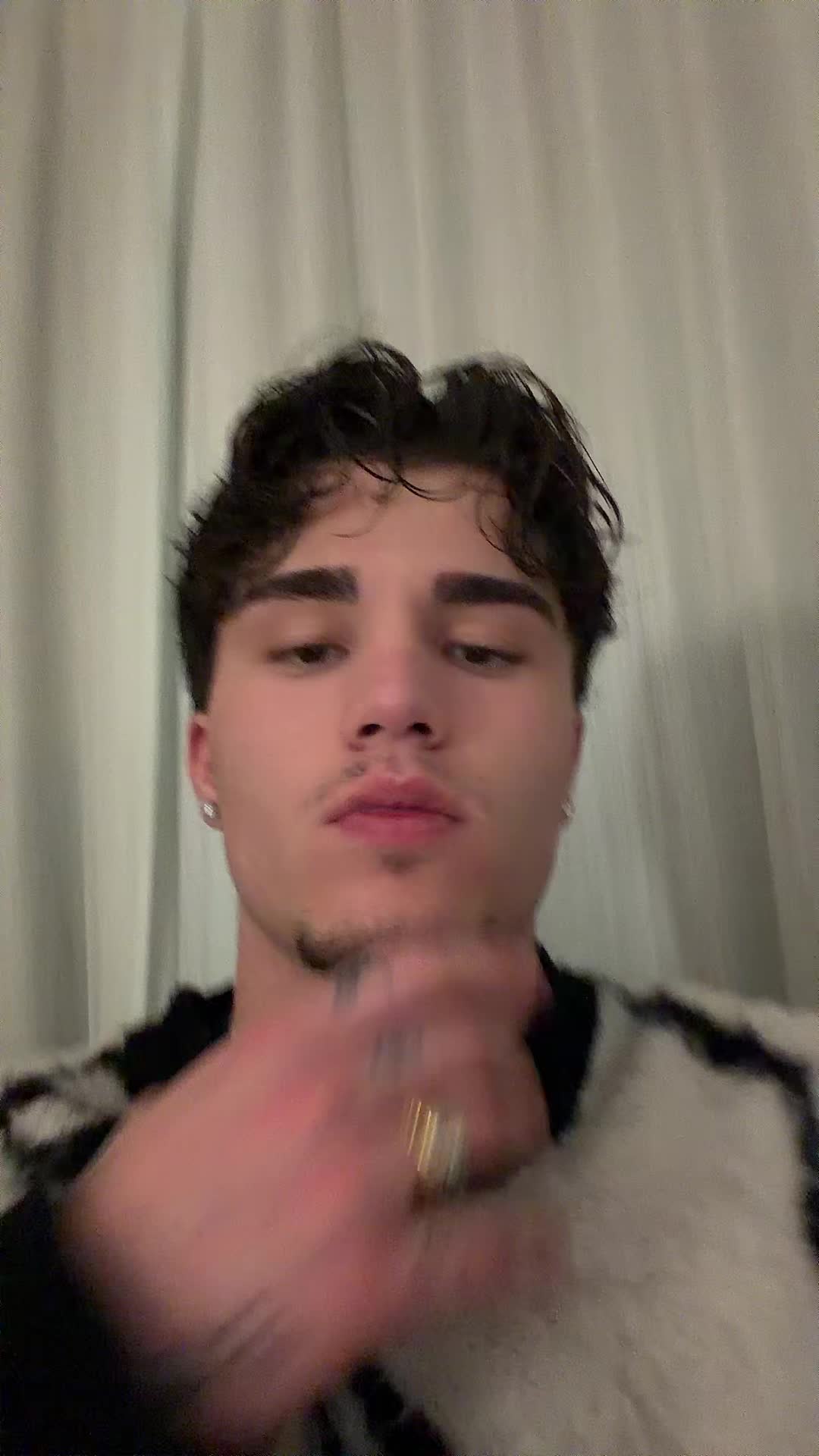 @&AElig;