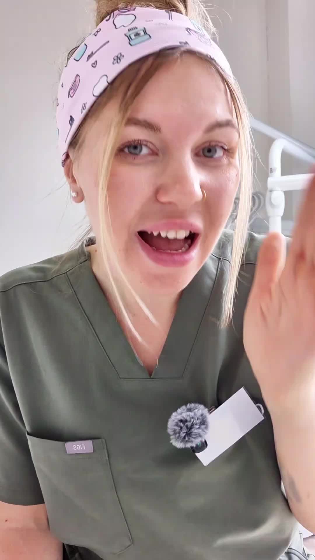 @𝘽𝙚𝙘𝙘𝙖𝘽𝙧𝙪𝙨𝙝𝙐𝙥🦷