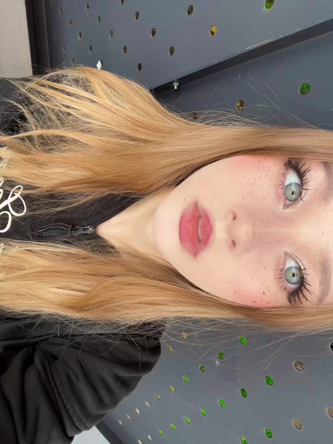@LilyMillie