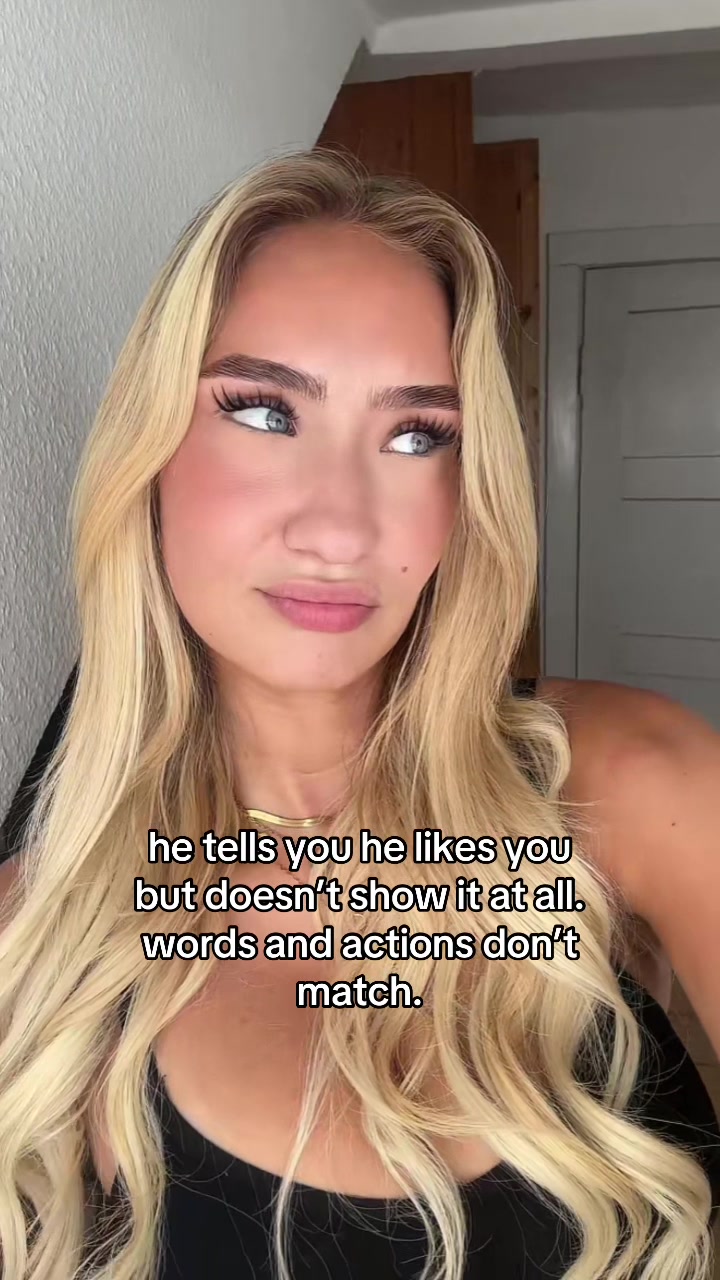 @𝐃𝐈𝐀𝐍𝐀 𝐒𝐈𝐗𝐓𝐈𝐍𝐀