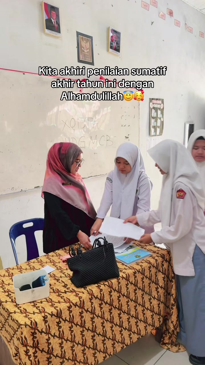 @Meiliza Hijratti S.Pd