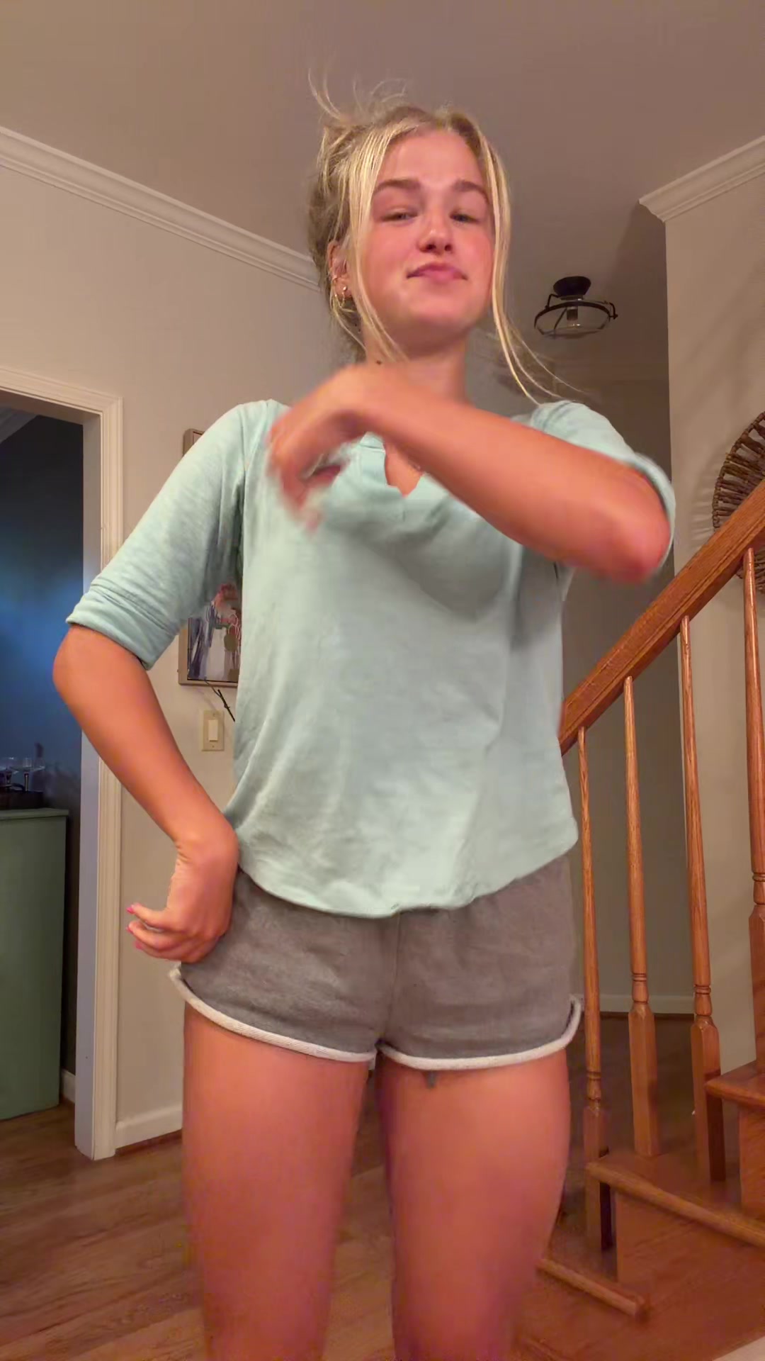 @hi