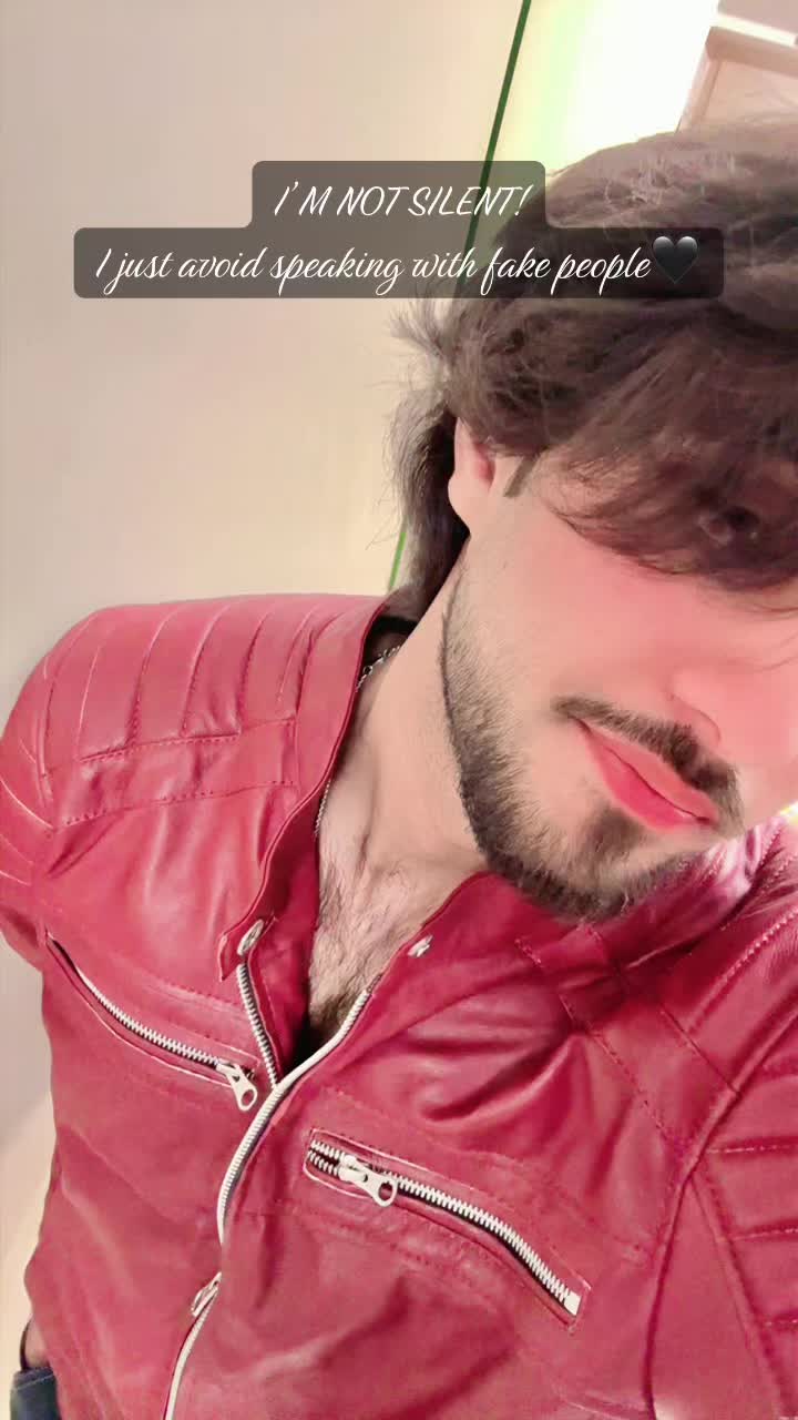 @⚖️💸Nomi Mughal🇮🇹🇵🇰