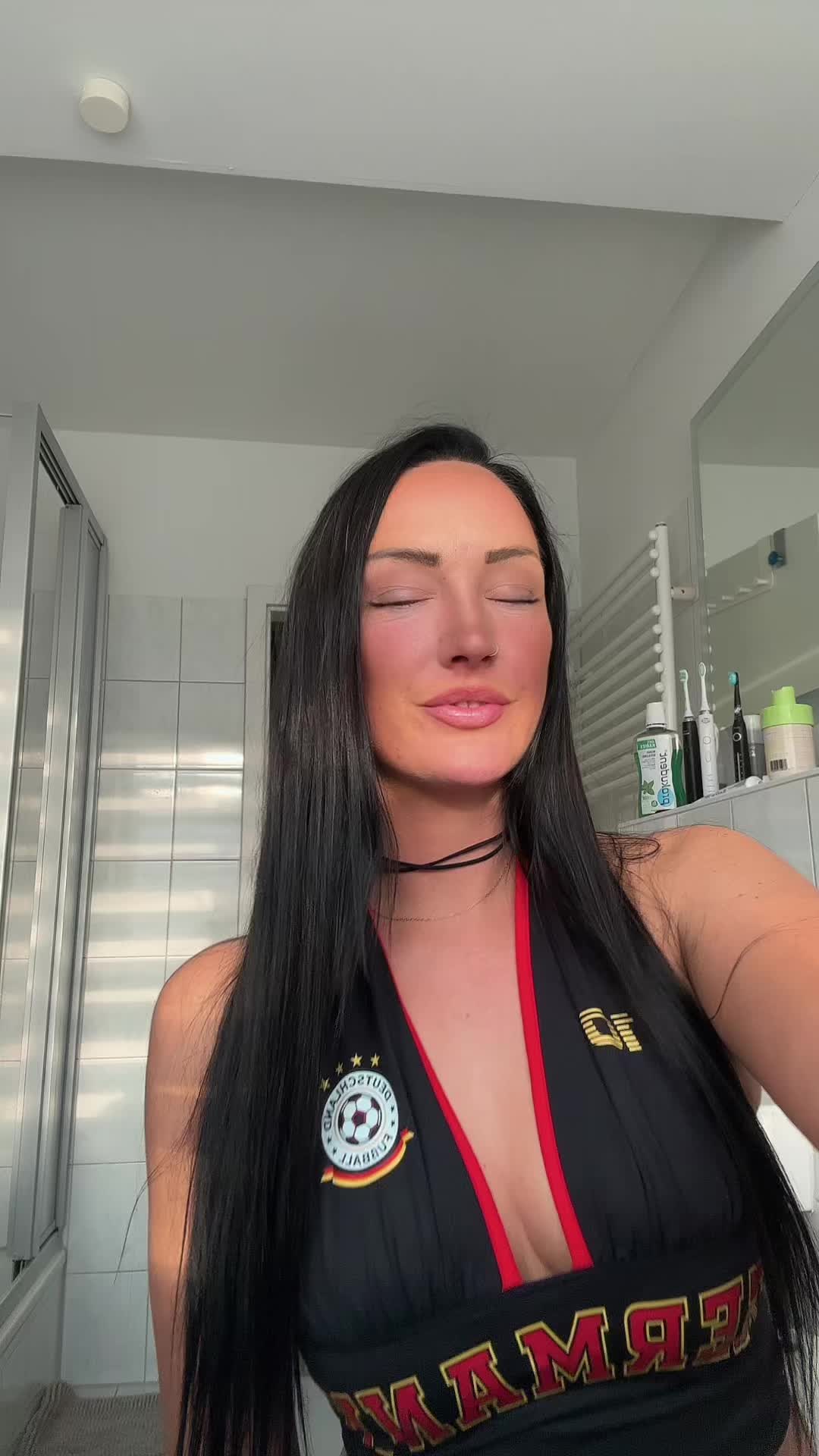@Anna Fox🔥
