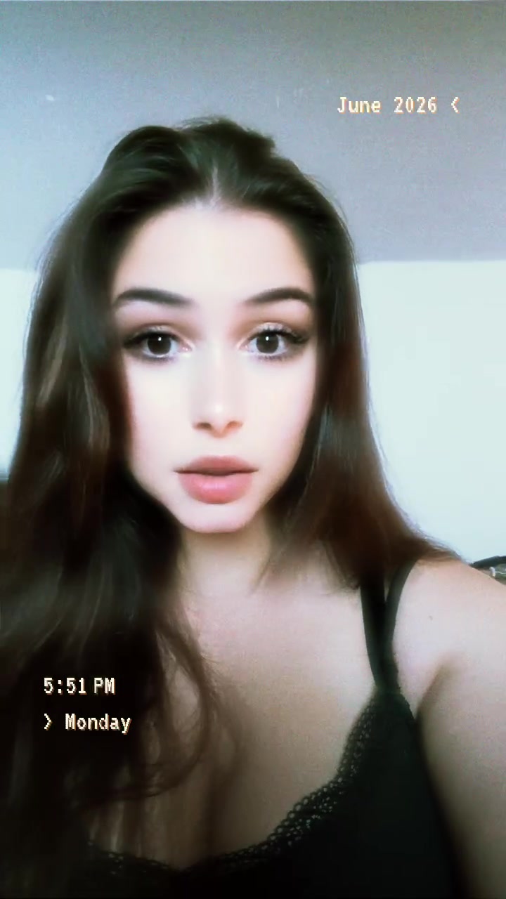@Bella