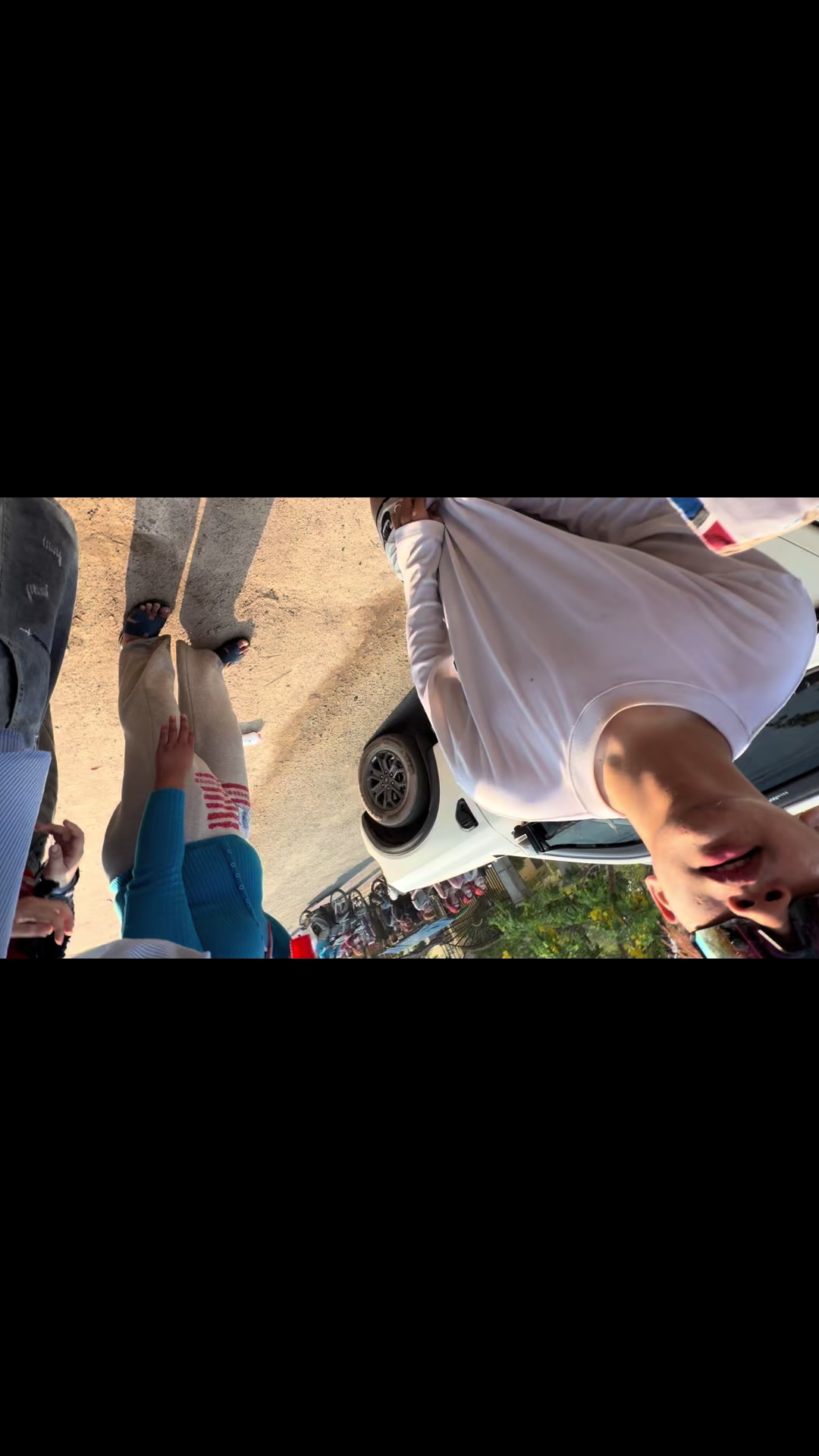 @Ayla-អាយឡា