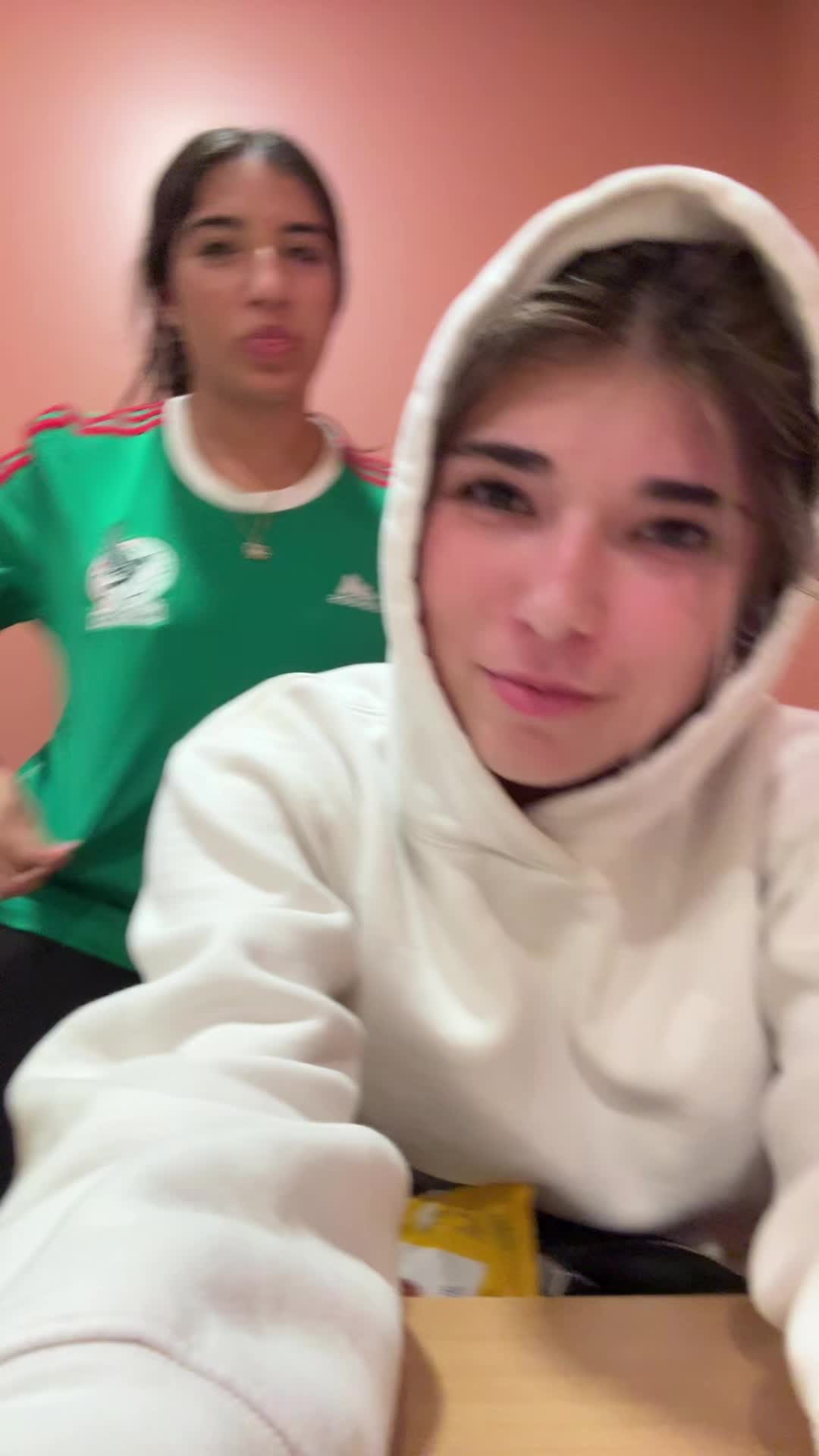 @🥰