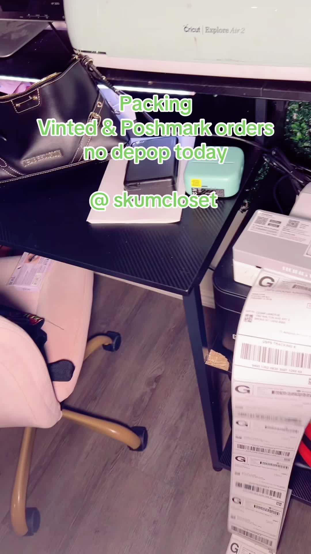 @skum.closet