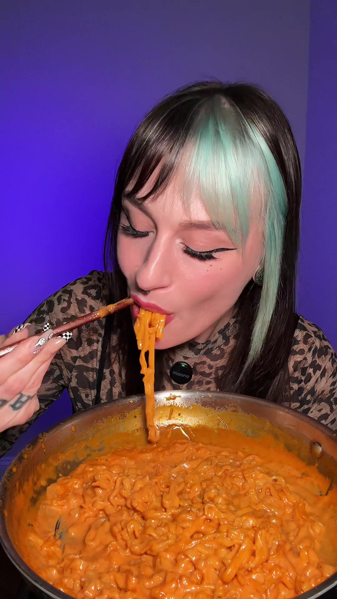 @ItsHungryAmber