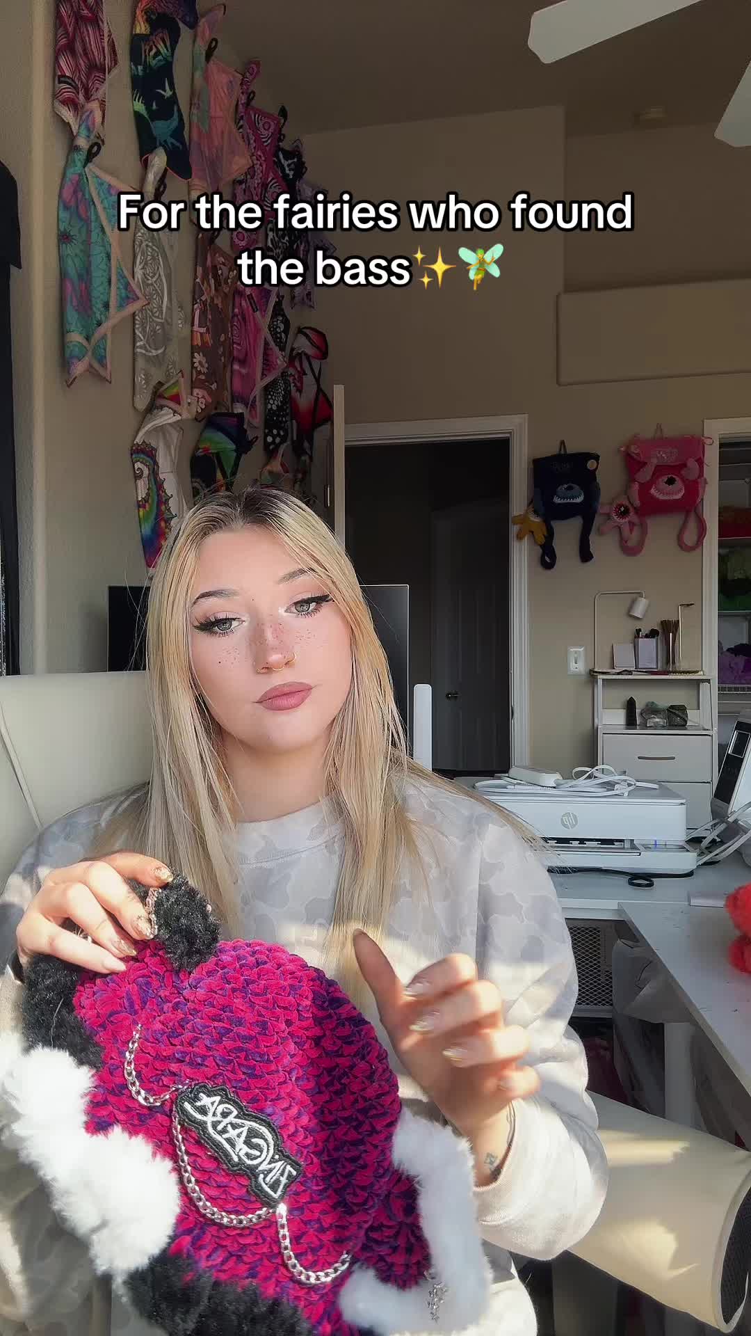 @LunarLeafThreads
