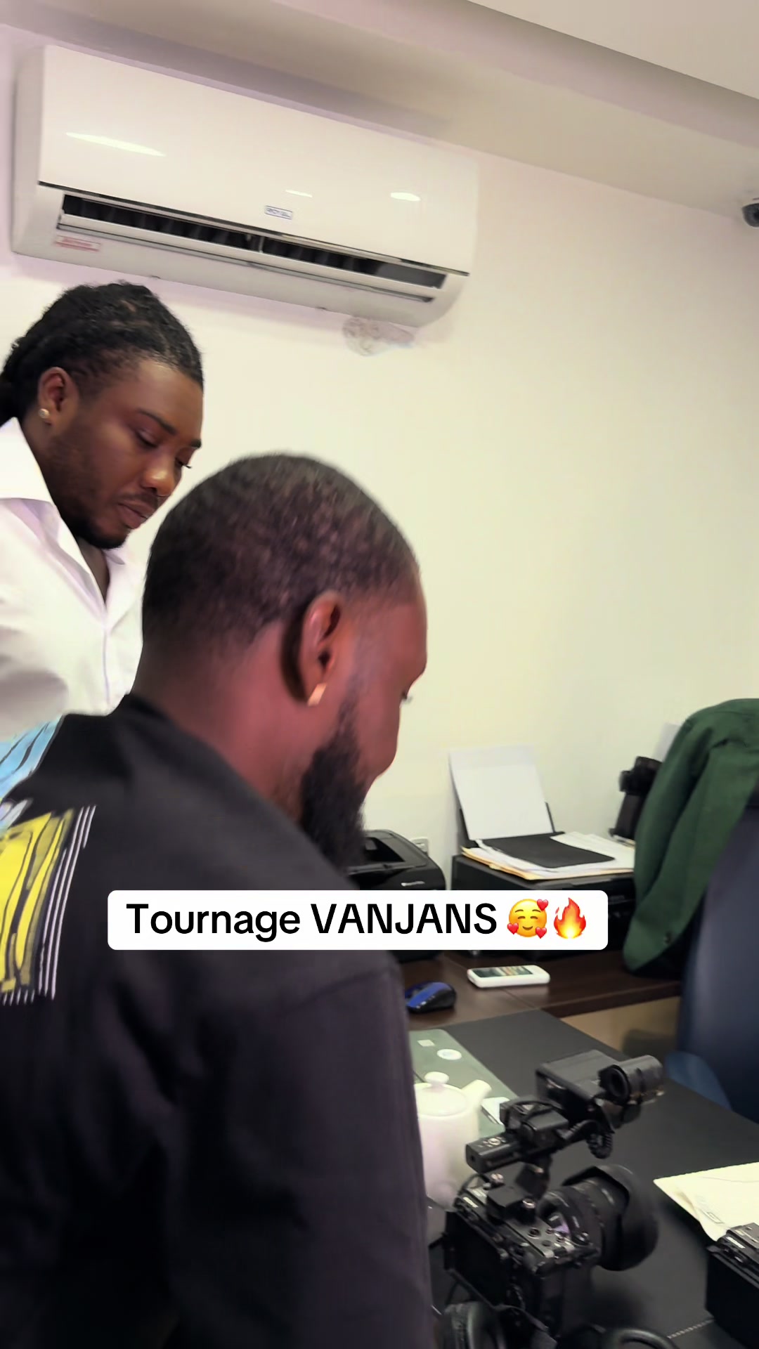 @Soucka Djy Deslouches