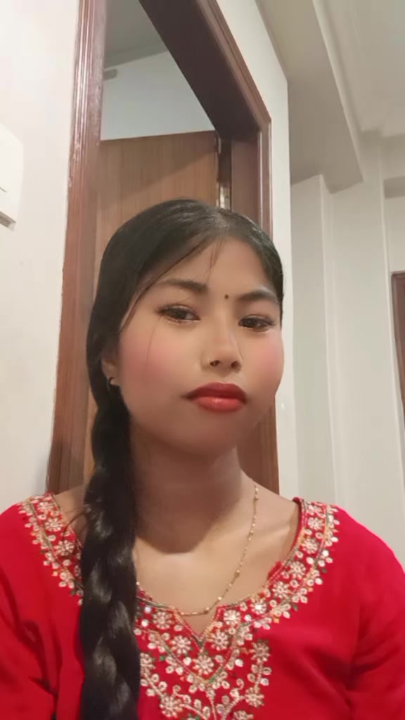 @Radha💦✨