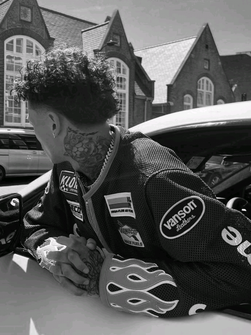 @𝗳𝗲𝗹𝗶𝗻𝗲 🏎️🏍️