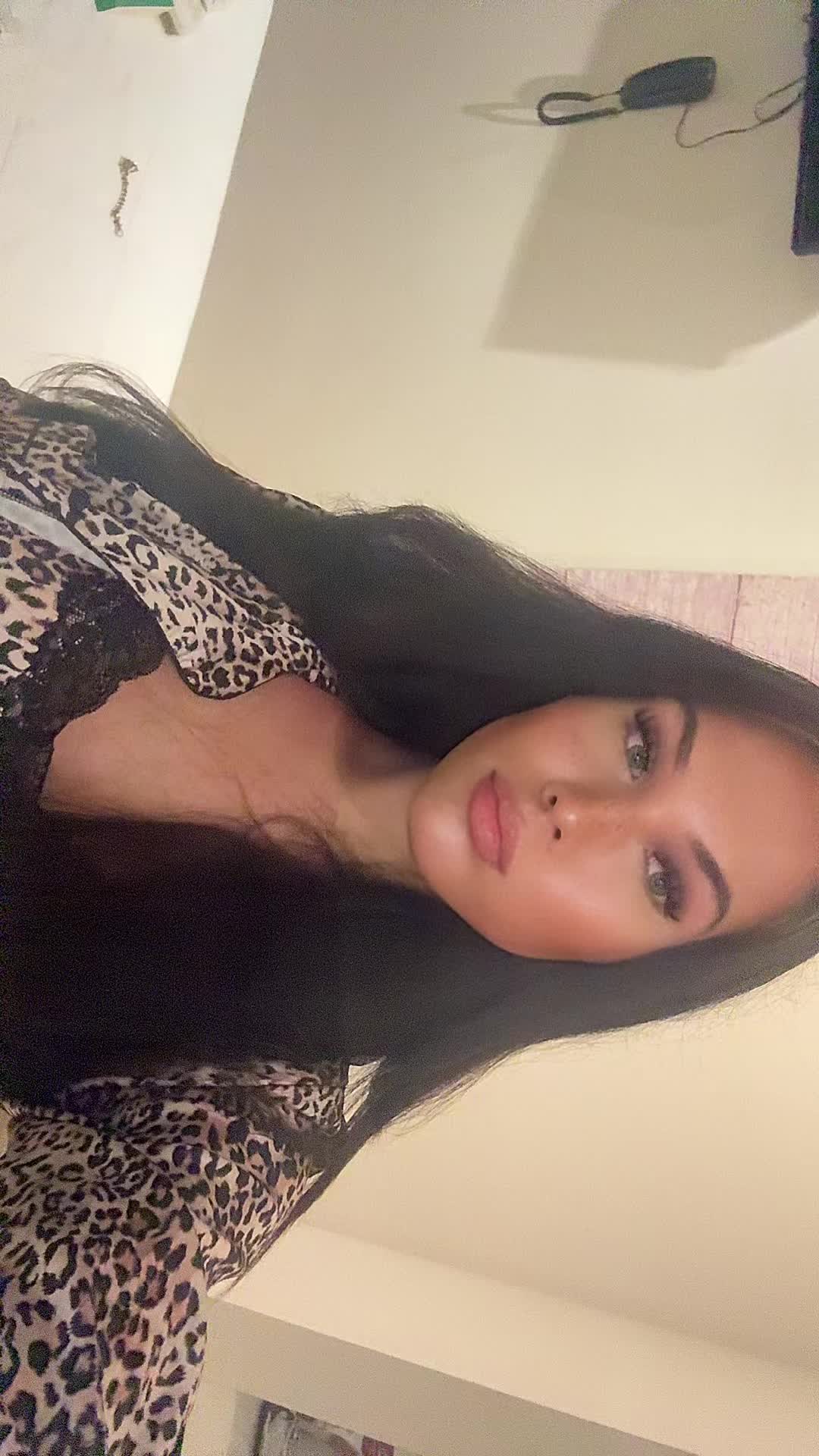 @𝒜𝓂𝑒𝓁𝒾𝑒 💞