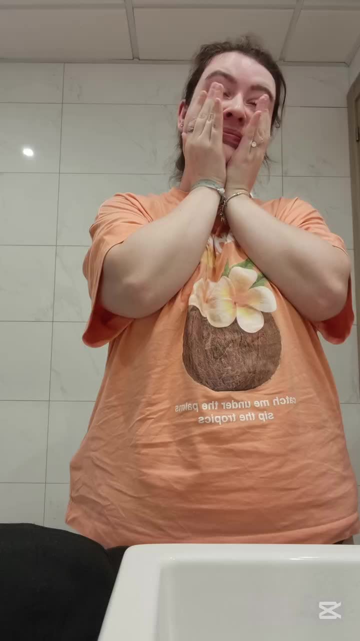 @Isa Uceda||plussize girl