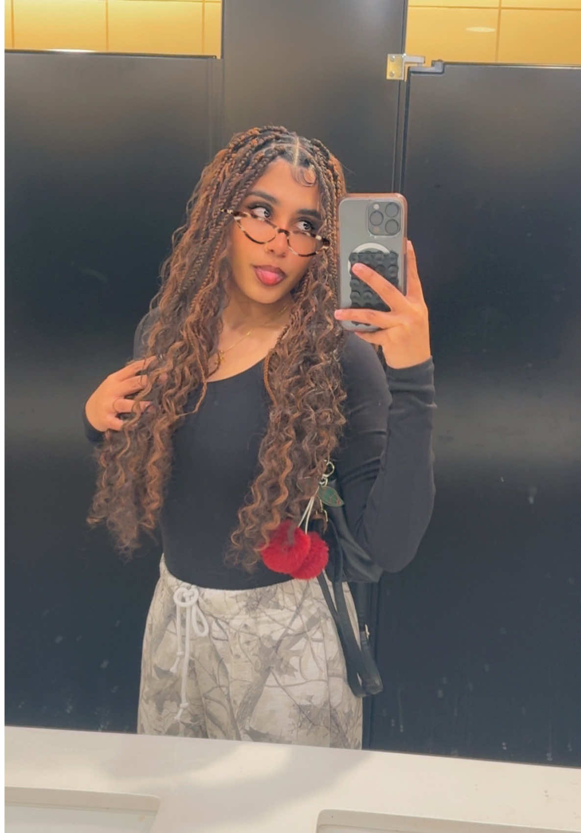 @_akshaya.08
