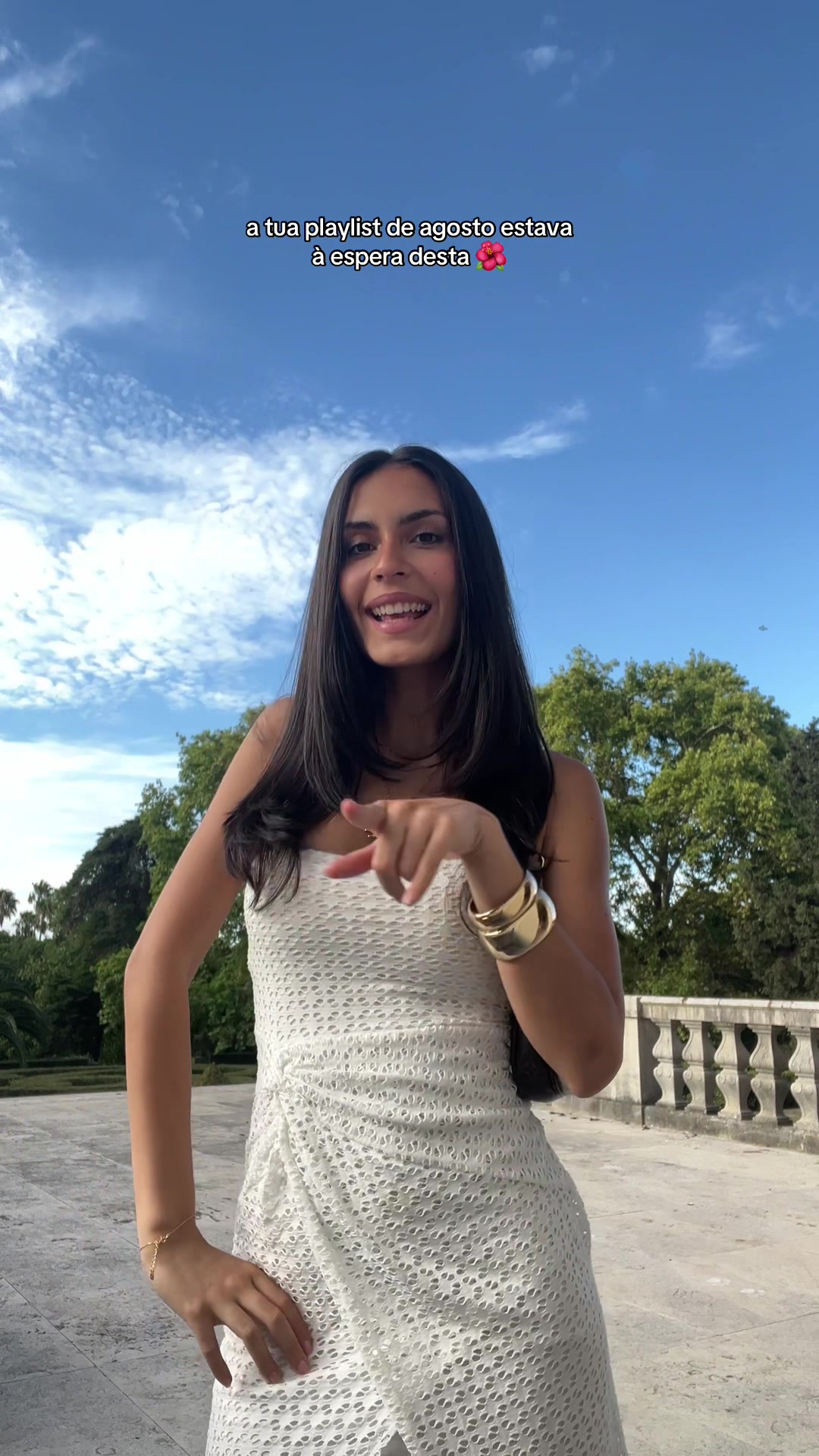 @mia.benita