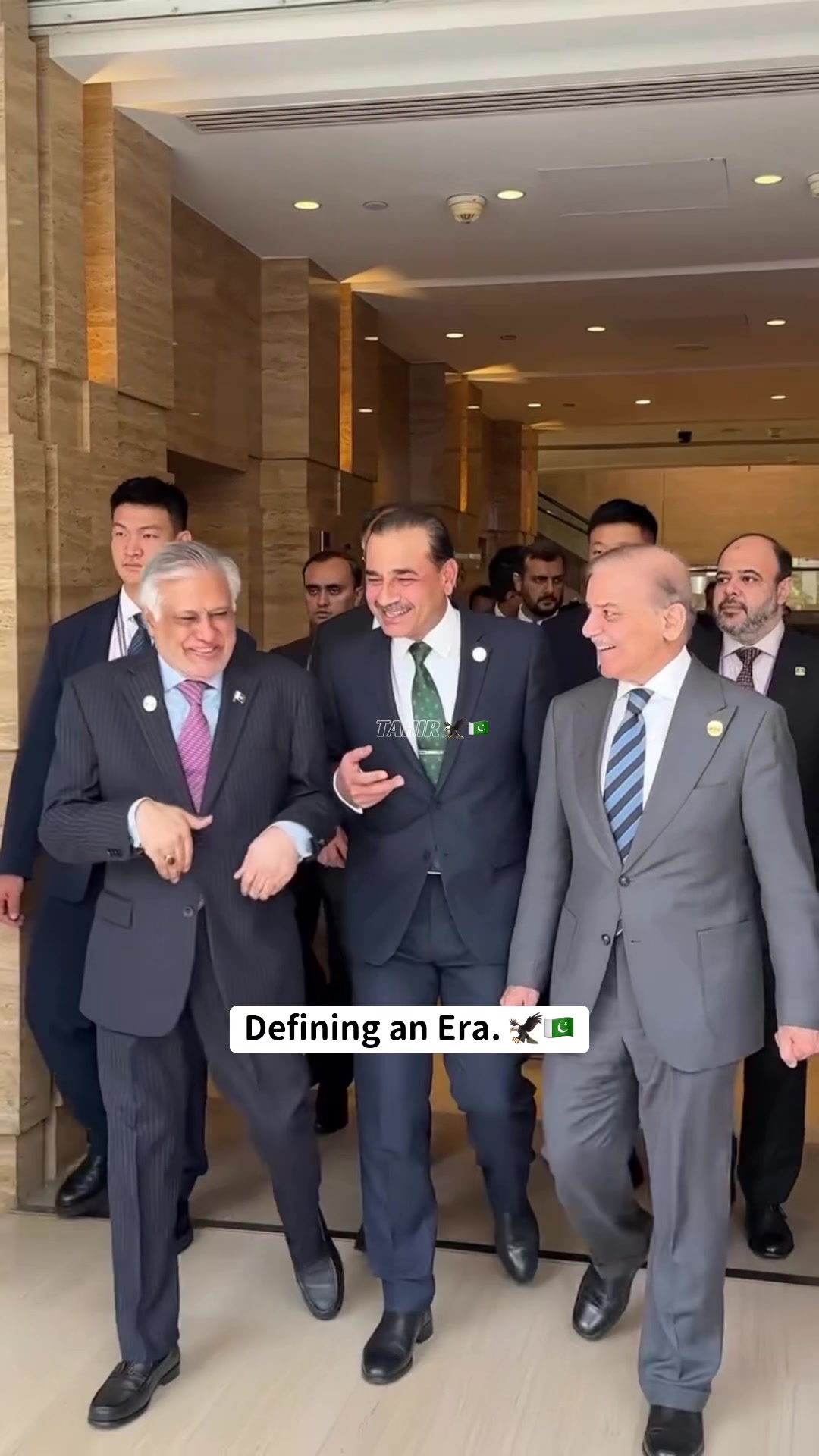 @𝐓𝐀𝐇𝐈𝐑 🦅🇵🇰