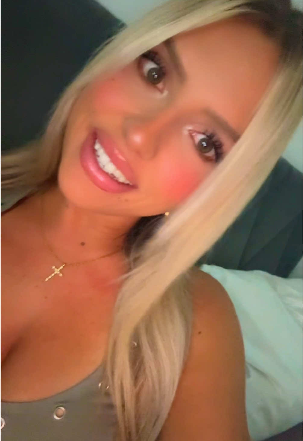 @jacquelineschx