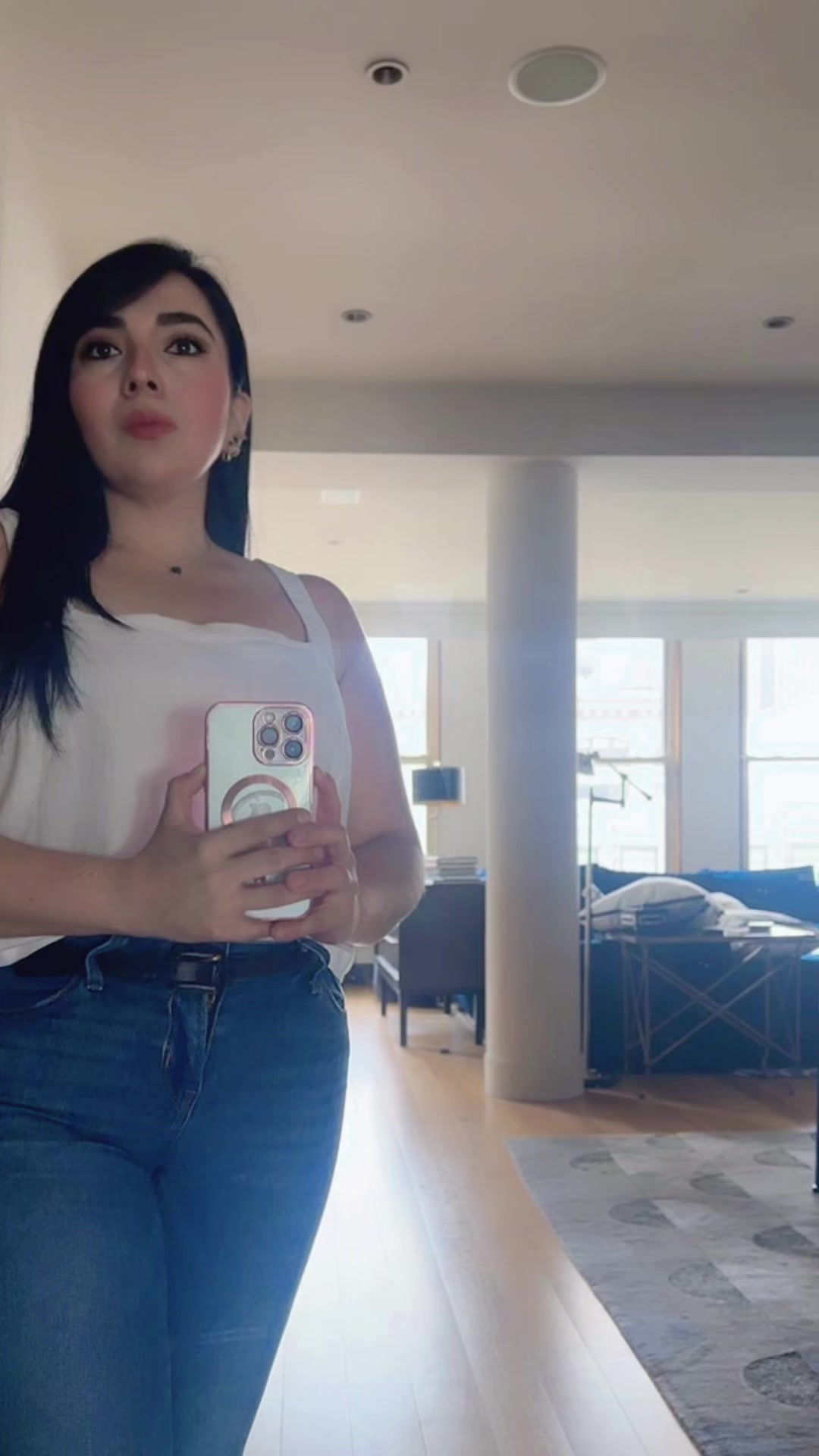 @Lis180745