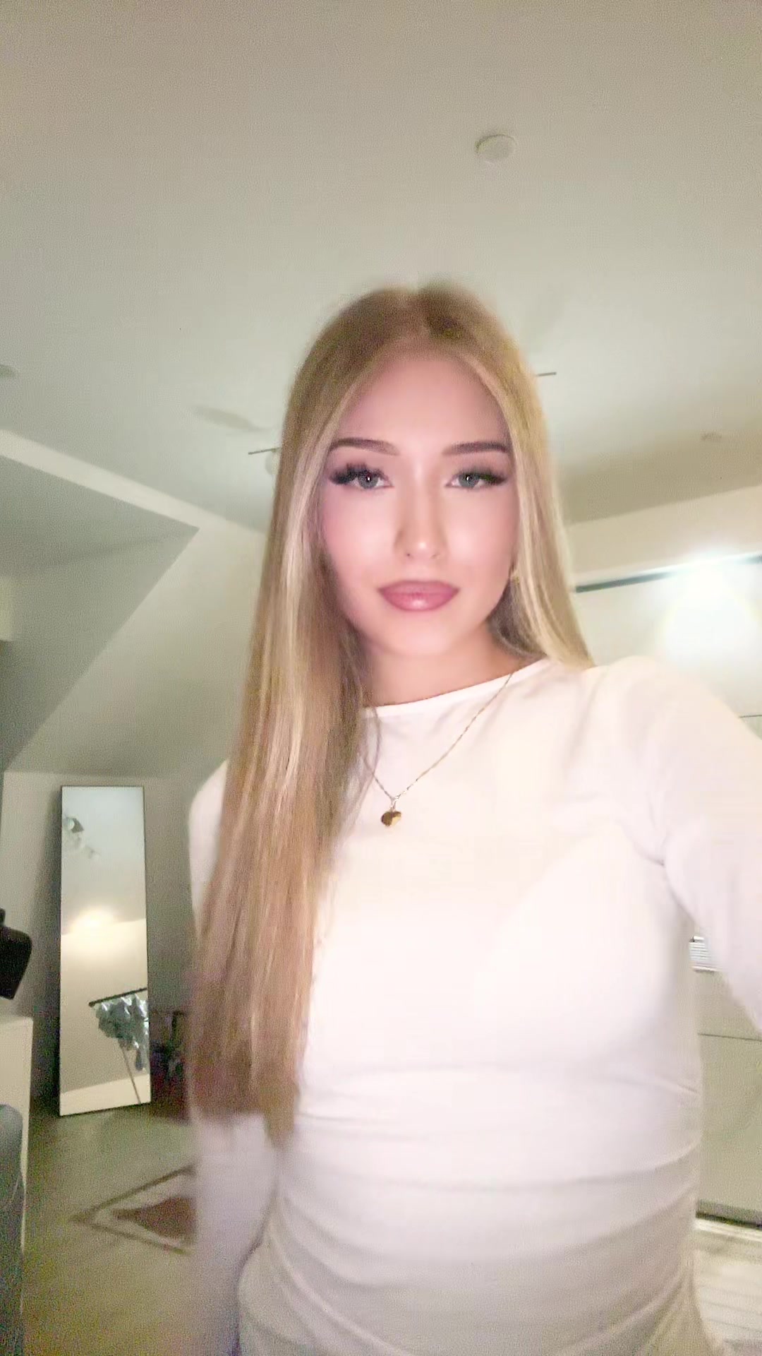 @𝓐𝓶𝓮𝓵𝓲𝓪