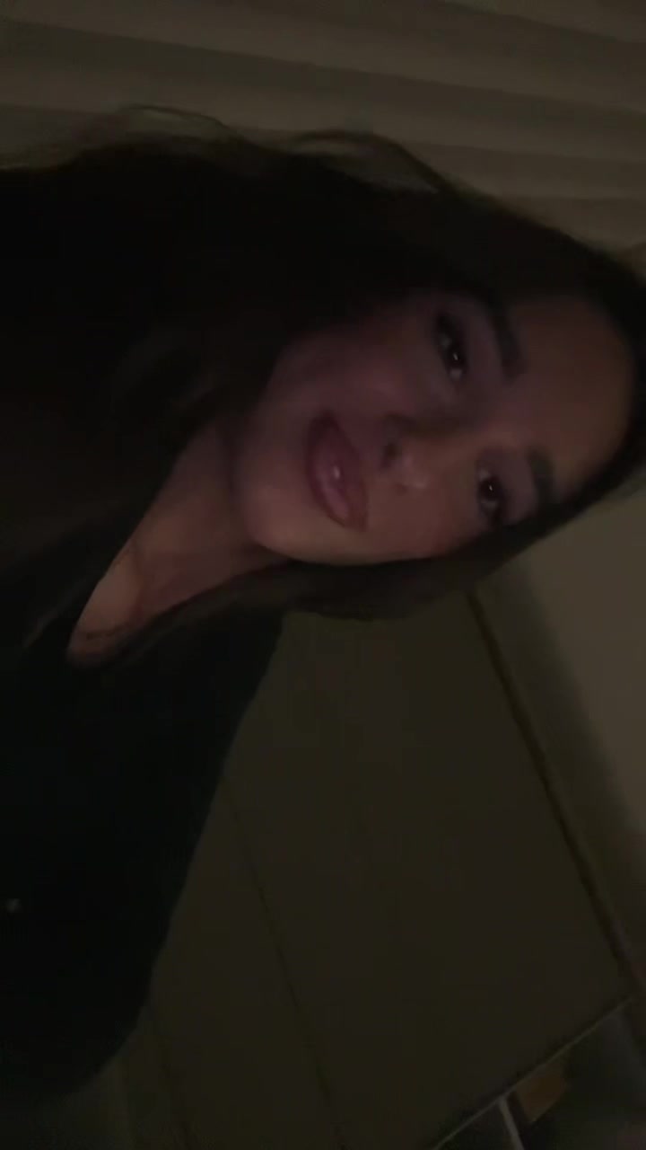 @sᴀʀᴀ
