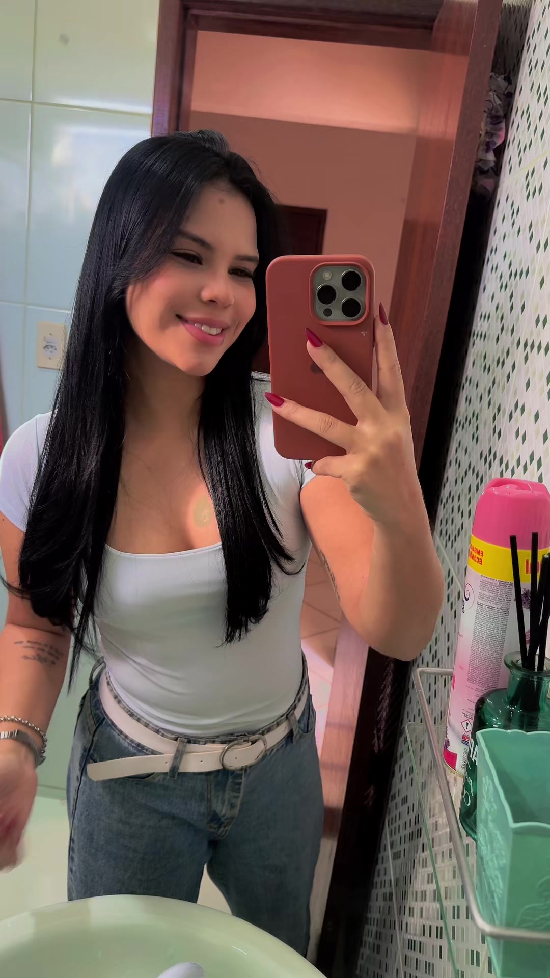 @Anna_Oliver