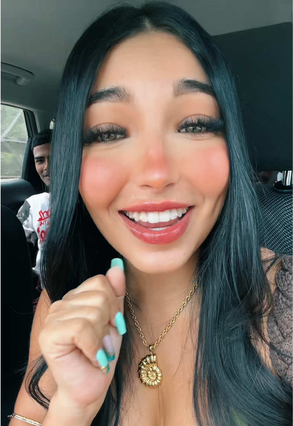 @W &Euml; L &Ccedil; H &Iuml; T &Ouml; 🍇