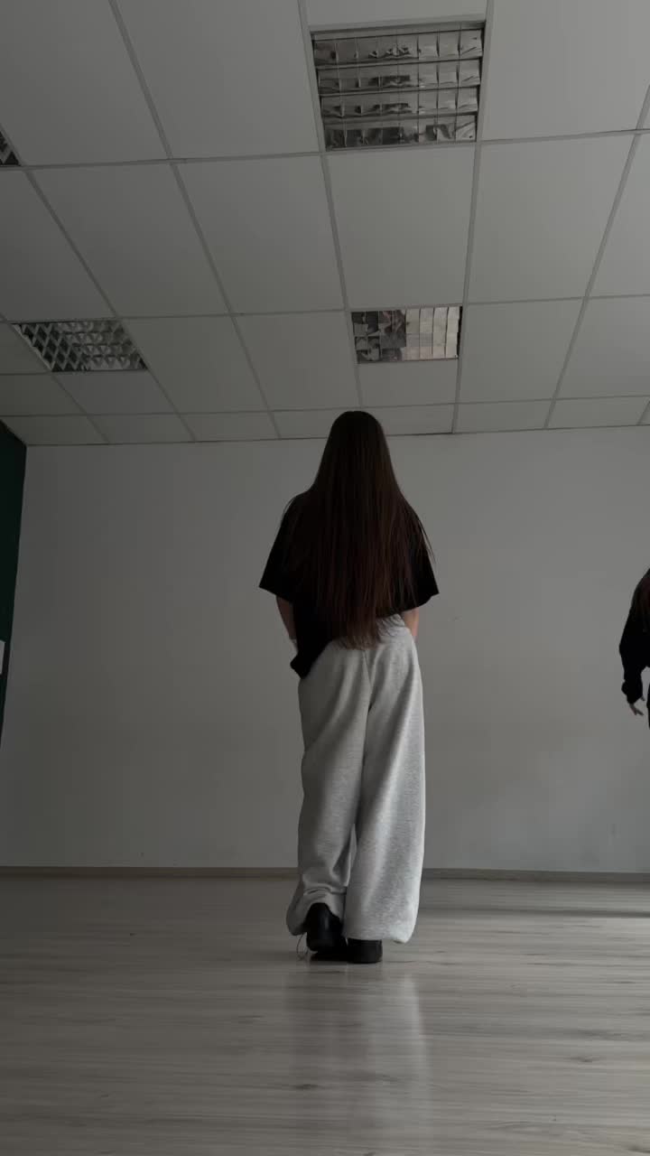 @ℰ𝓁𝒾