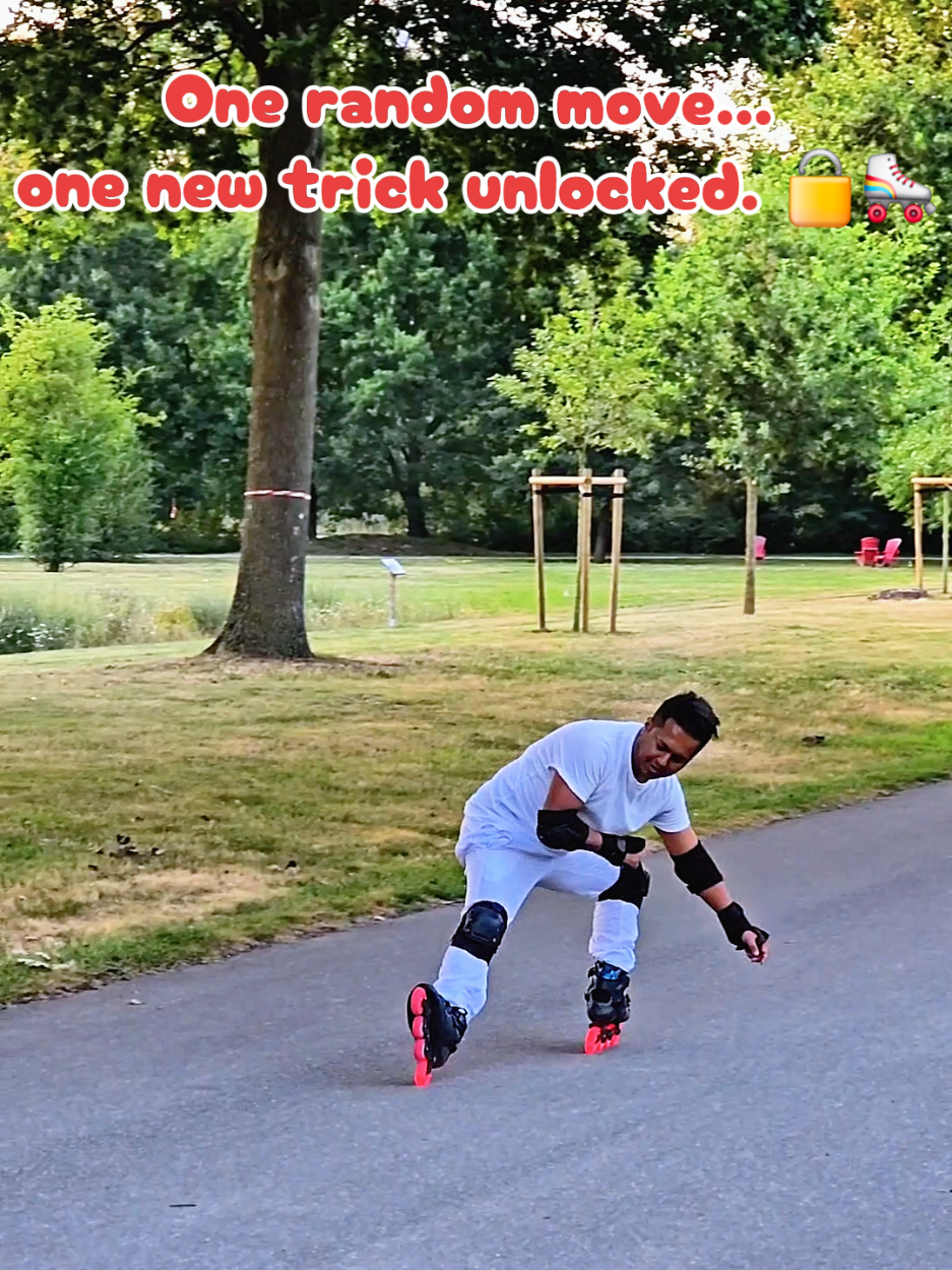 @Red & White-Skater🛼