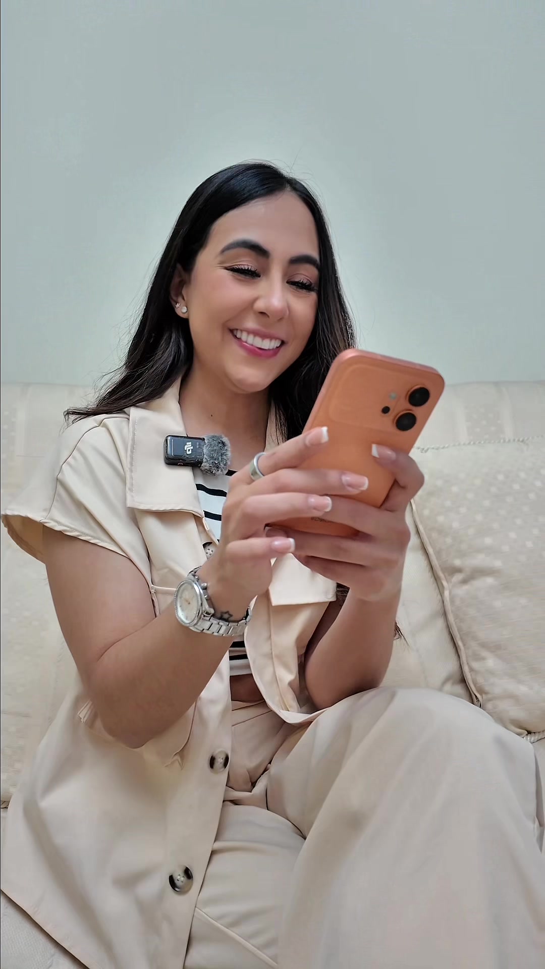 @Adriana González