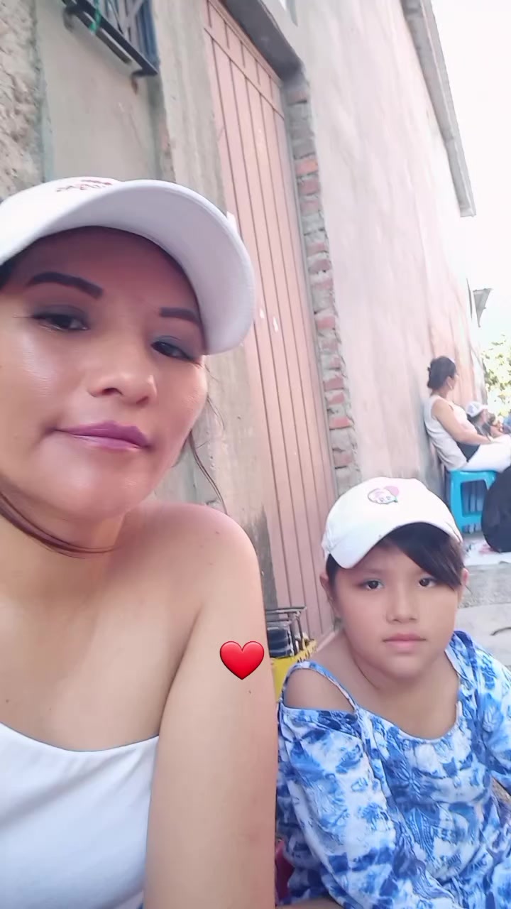 @🍭🌸 Julia Flores ❤️