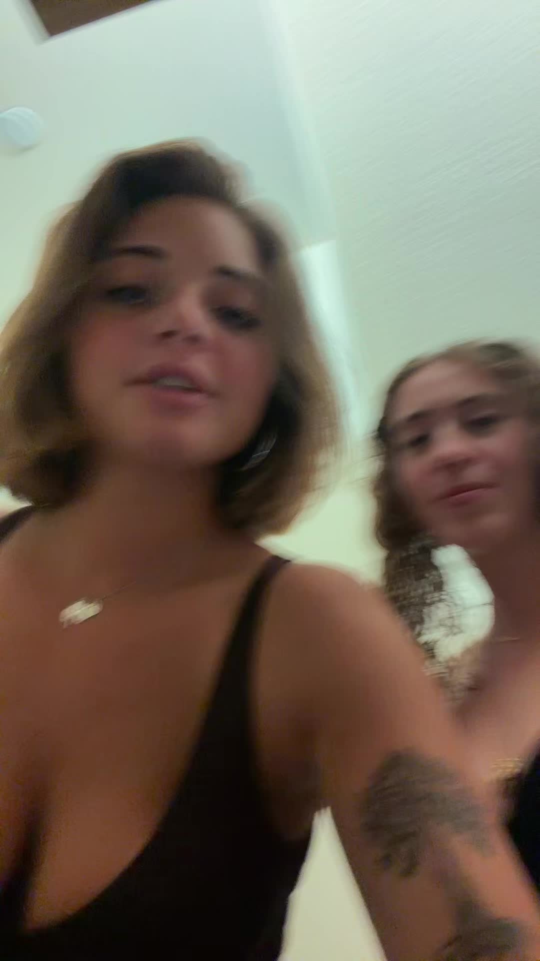@vyvy😺