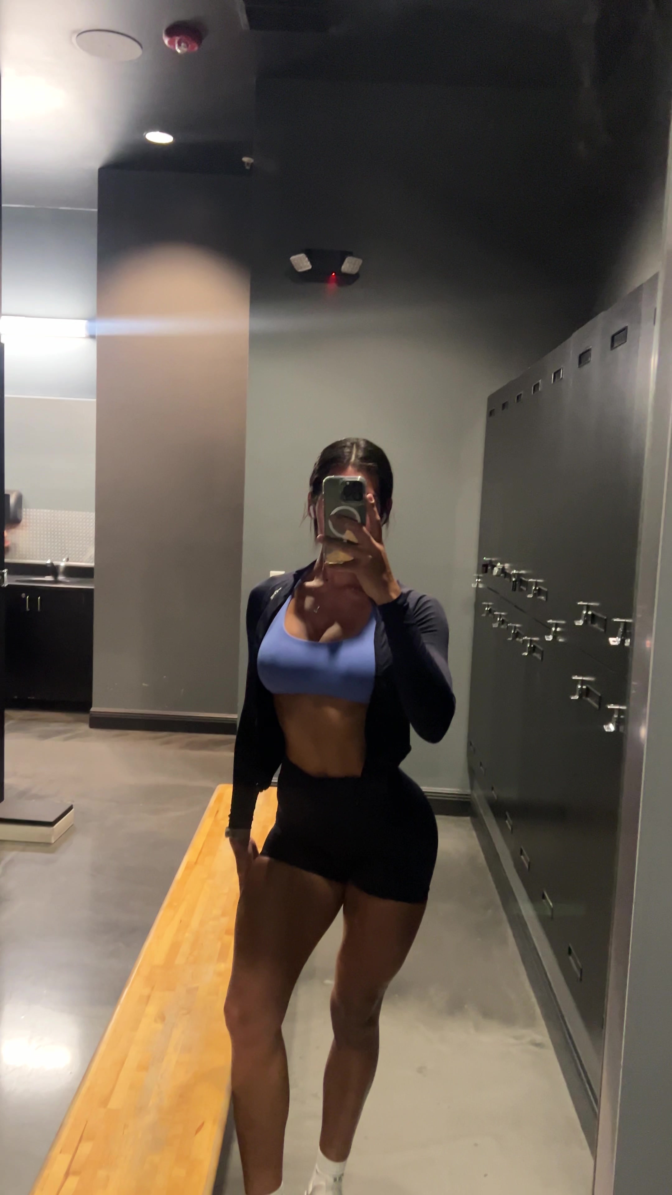 @zeynah🪽