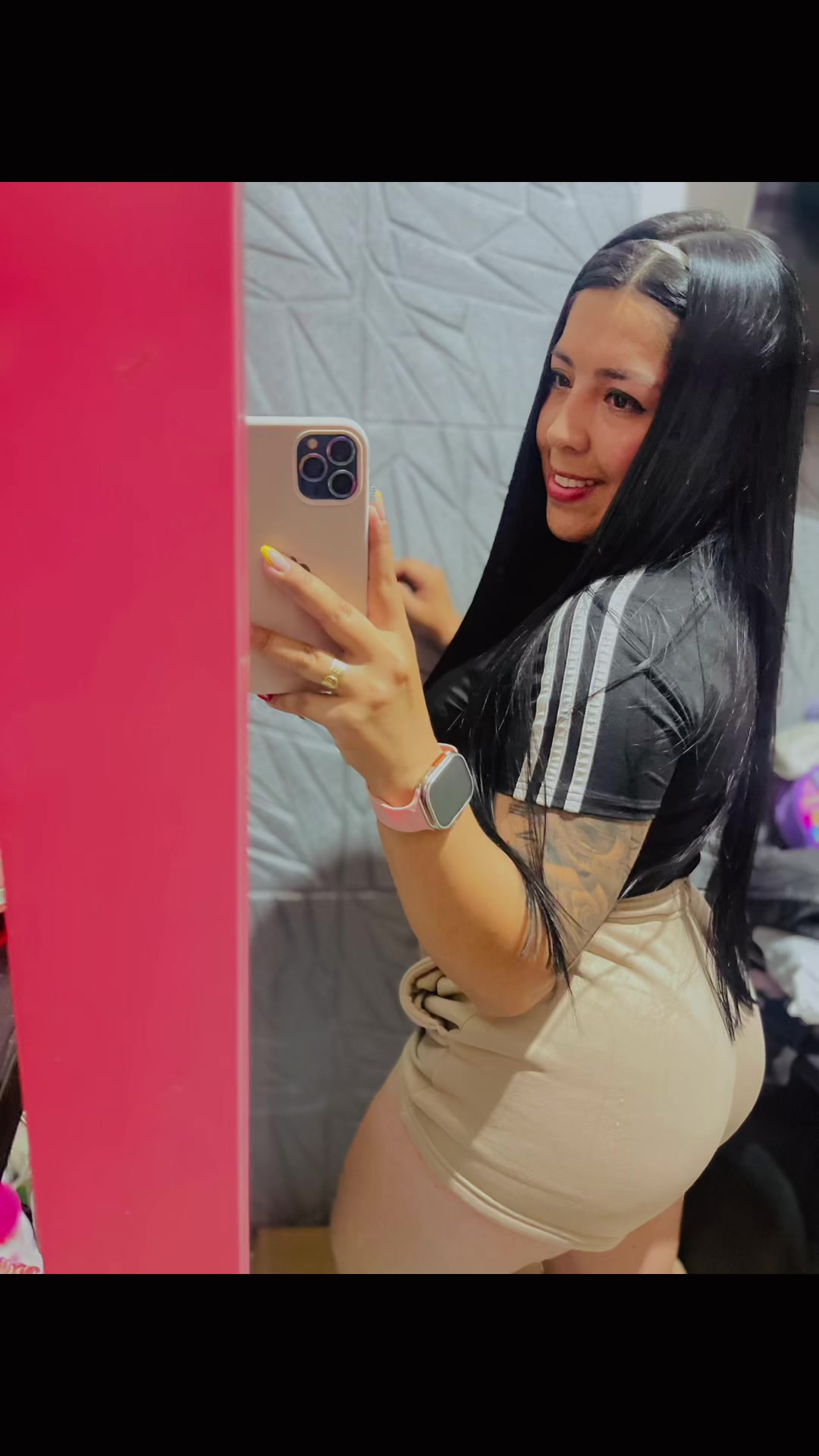 @MANU VÉLEZ👸🏻💘🔥