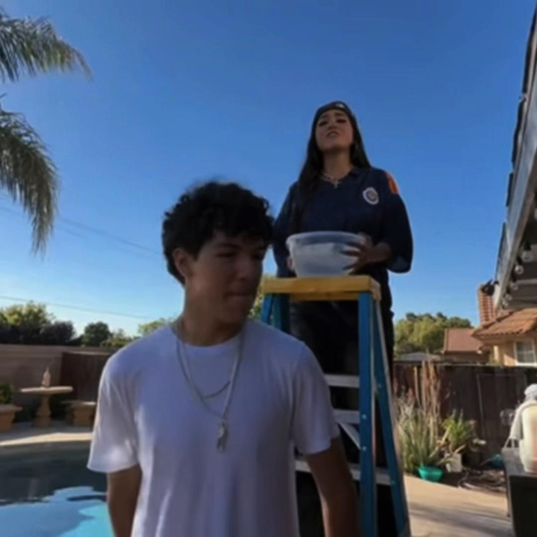 @𝕵𝖔𝖍𝖓𝖓𝖞