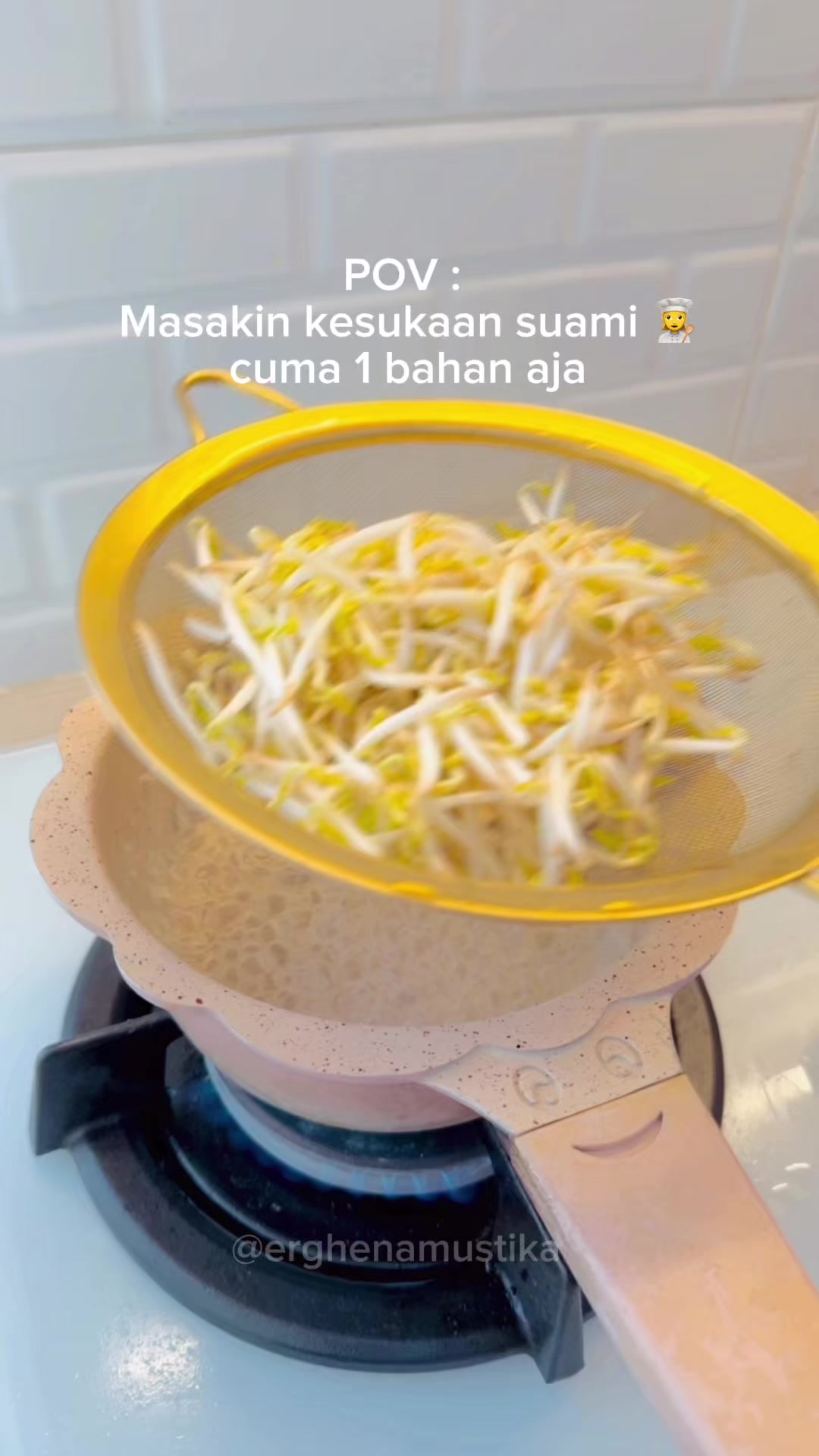 @IG : @erghenamustika