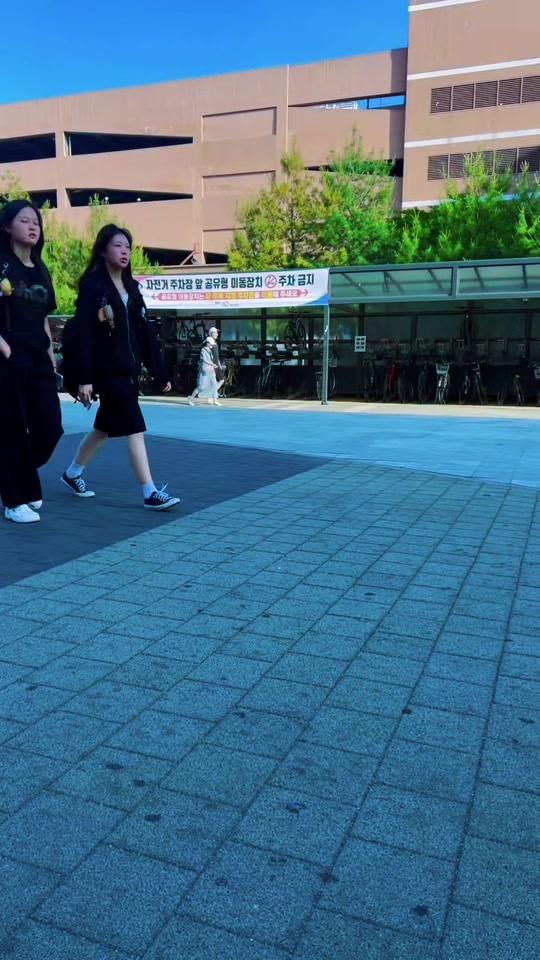 @Asif Gujjar🇰🇷
