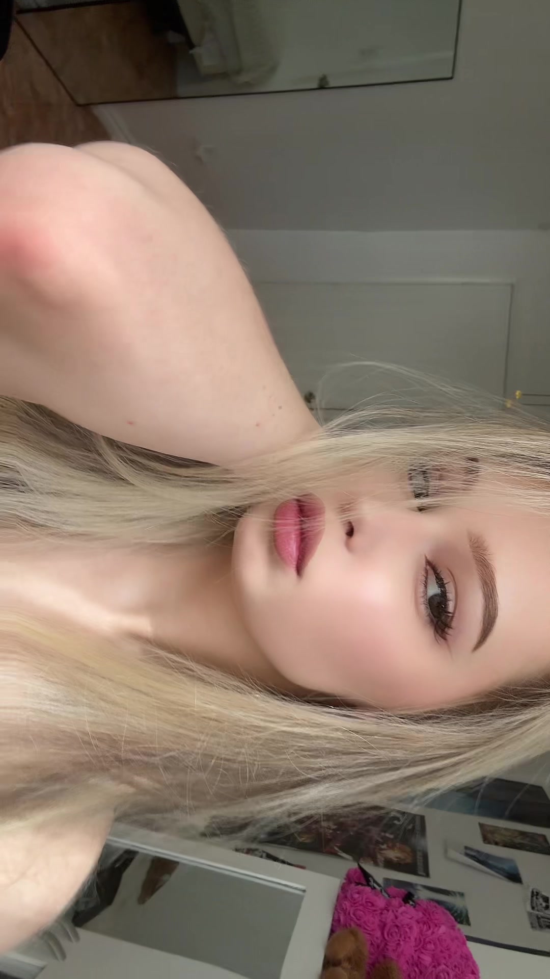 @karina