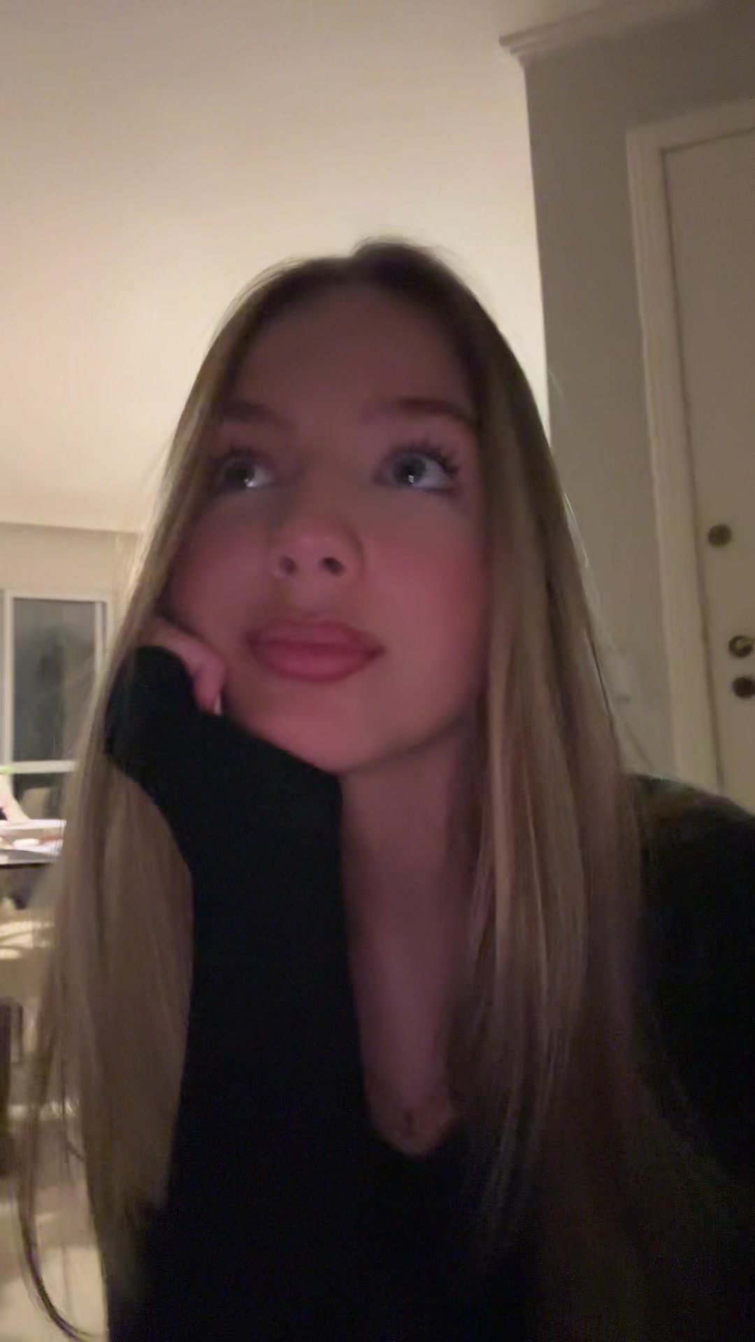 @laura
