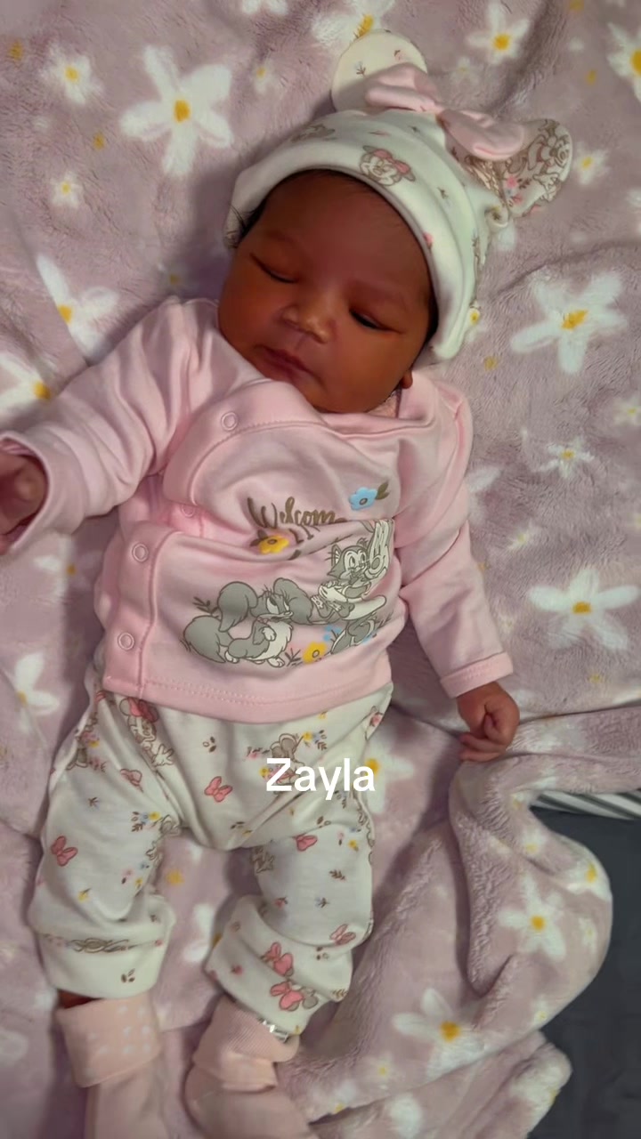 @Laadi_zaay