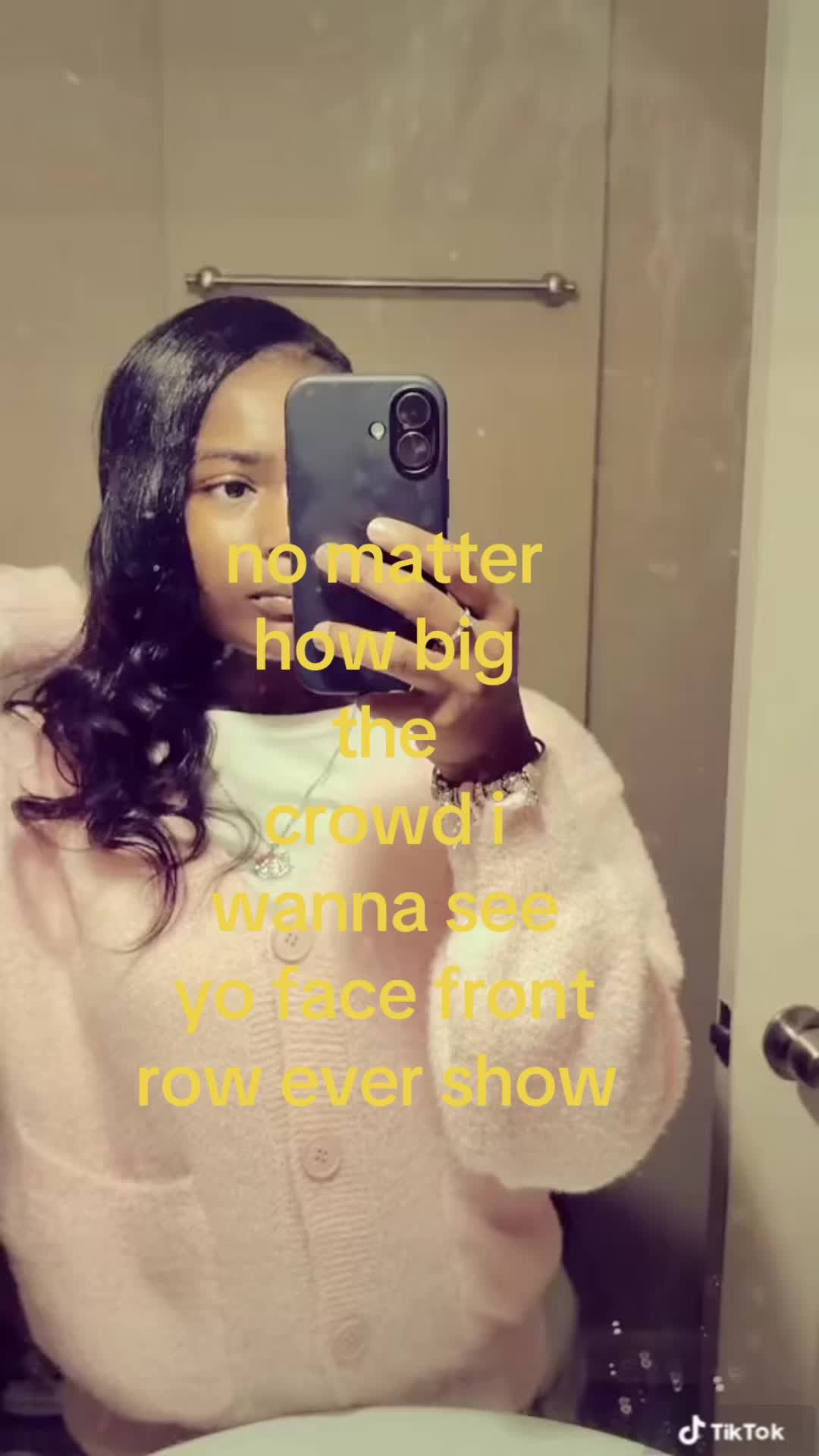 @😇