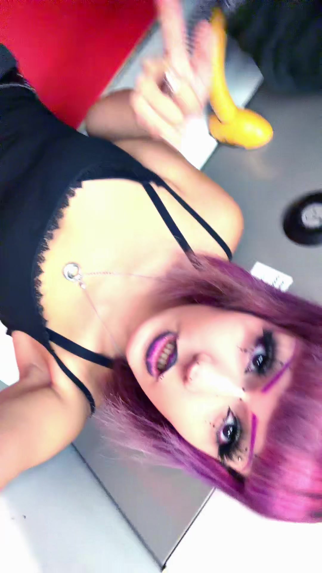 @v4mp1r3e.zz