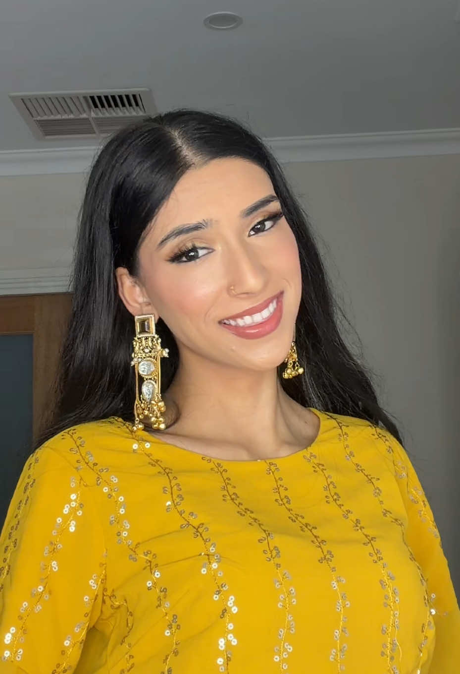 @Laxmi 👸🏻🇳🇵