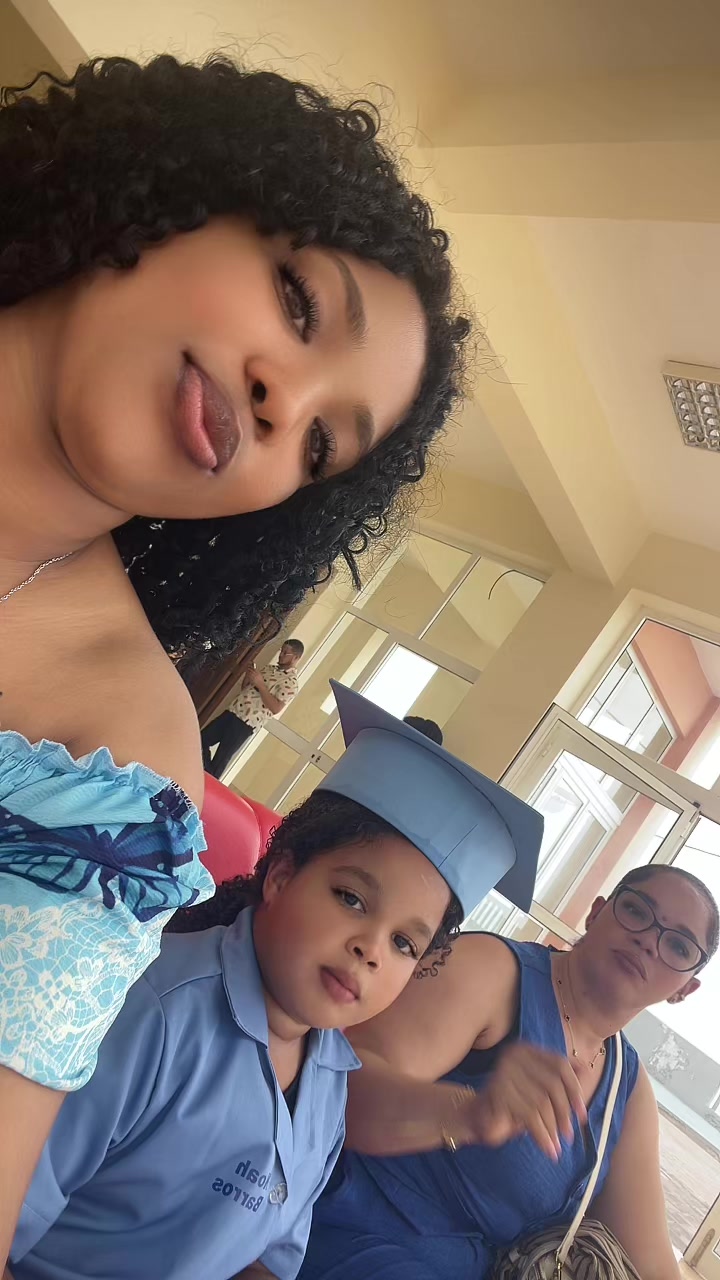 @Morena🇨🇻🍀