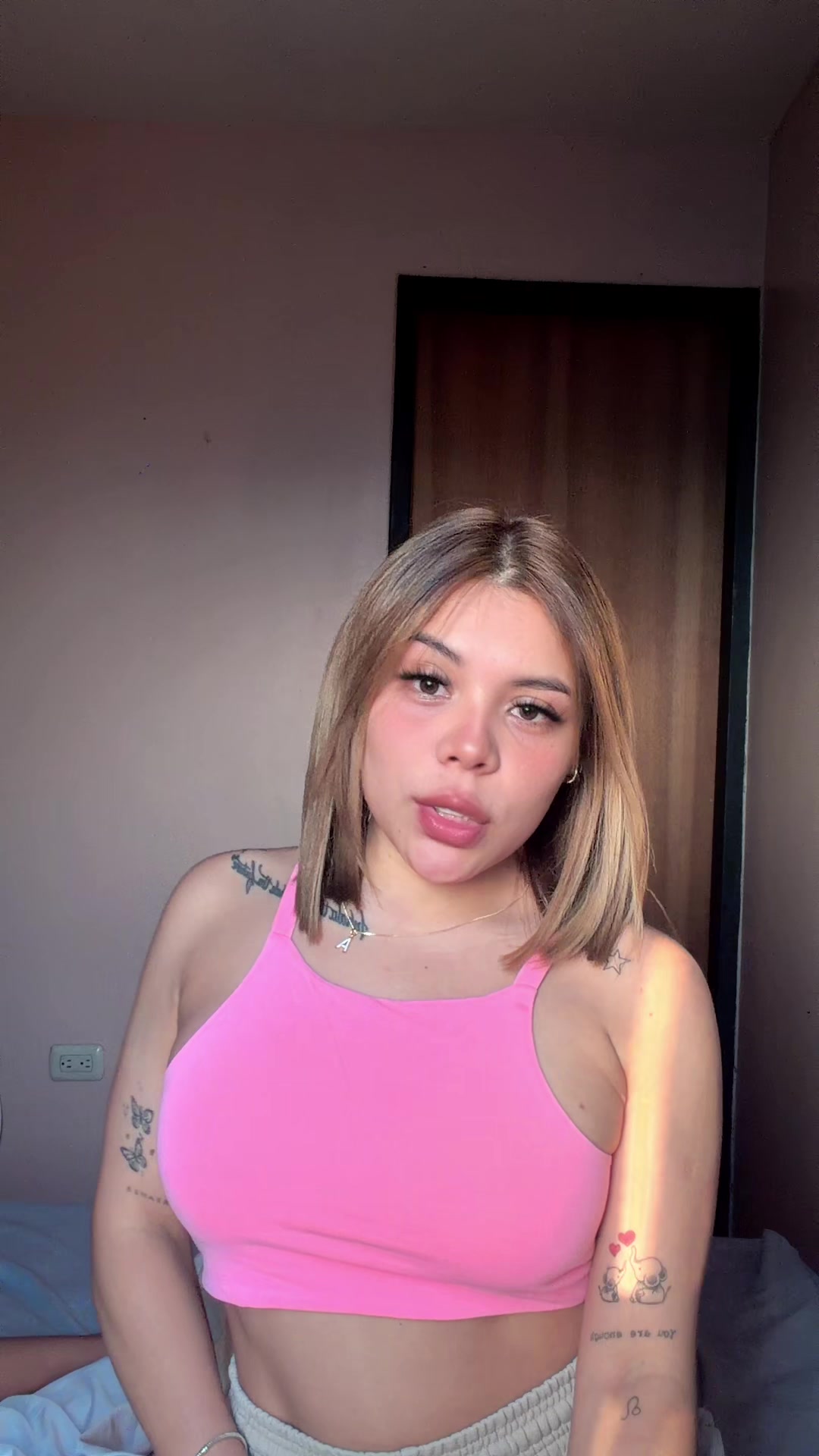 @✨ᑕᗩᗰᎥᒪᗩ✨