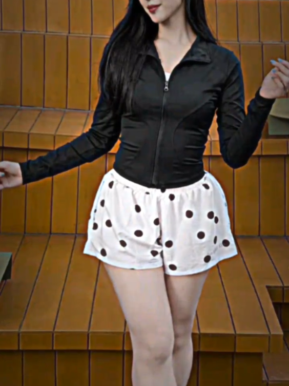 @￴￴𝒹ℯ𝓃𝓃𝓎