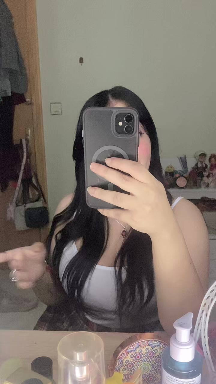 @oumniabetty1